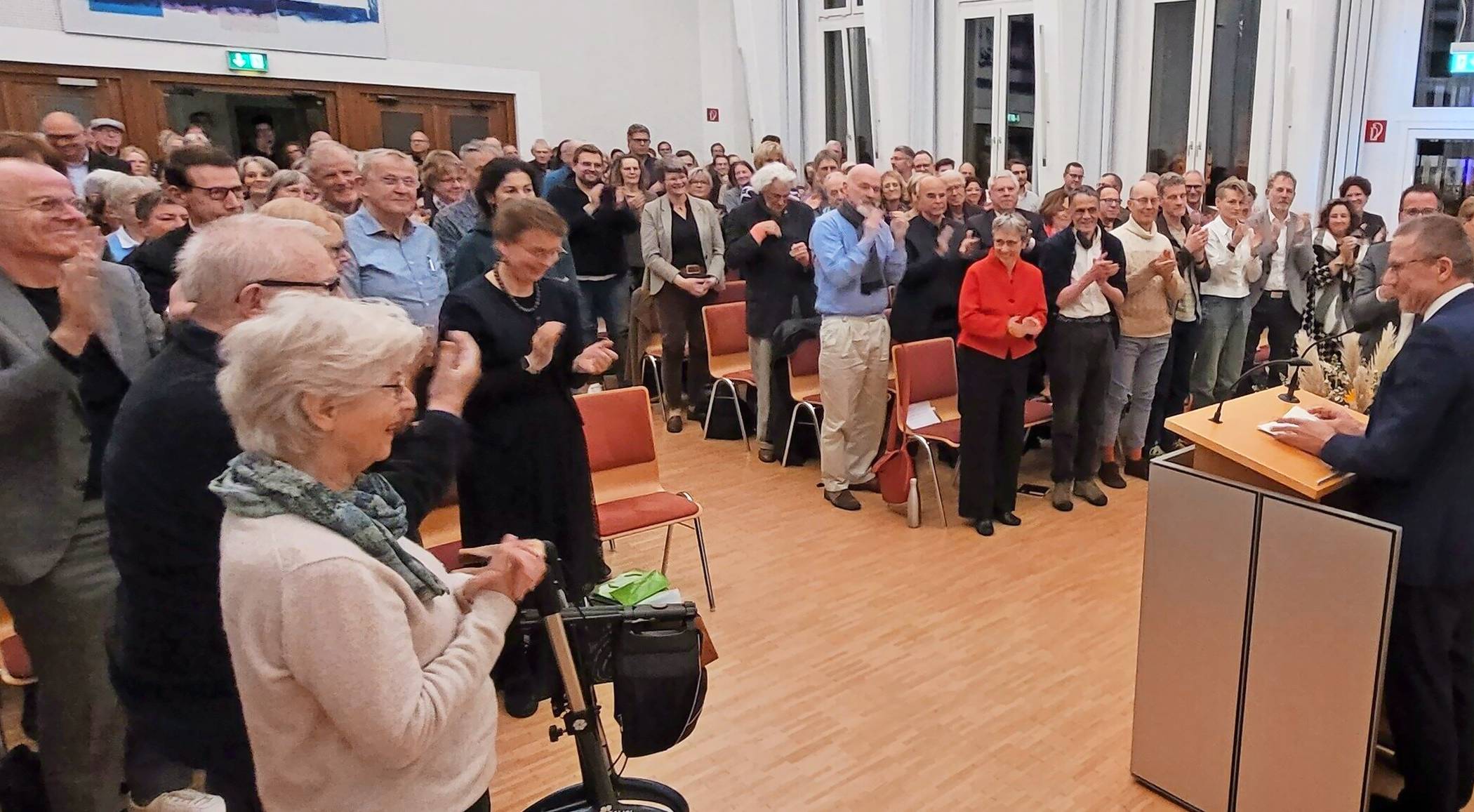 Großer Beifall zum Abschied: Uwe Schneidewind