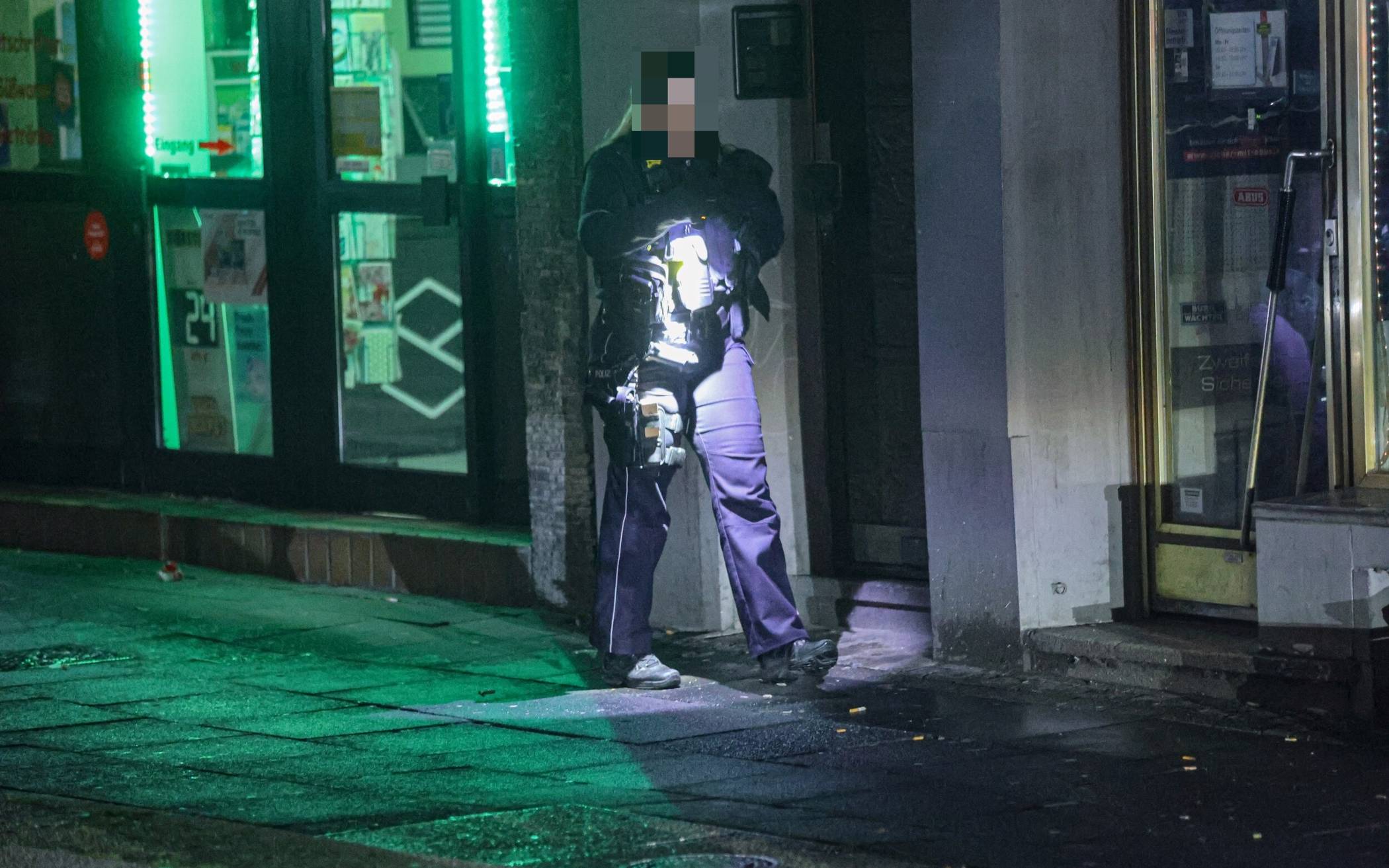 Bilder: Schlägerei am Alten Markt in Wuppertal-Barmen