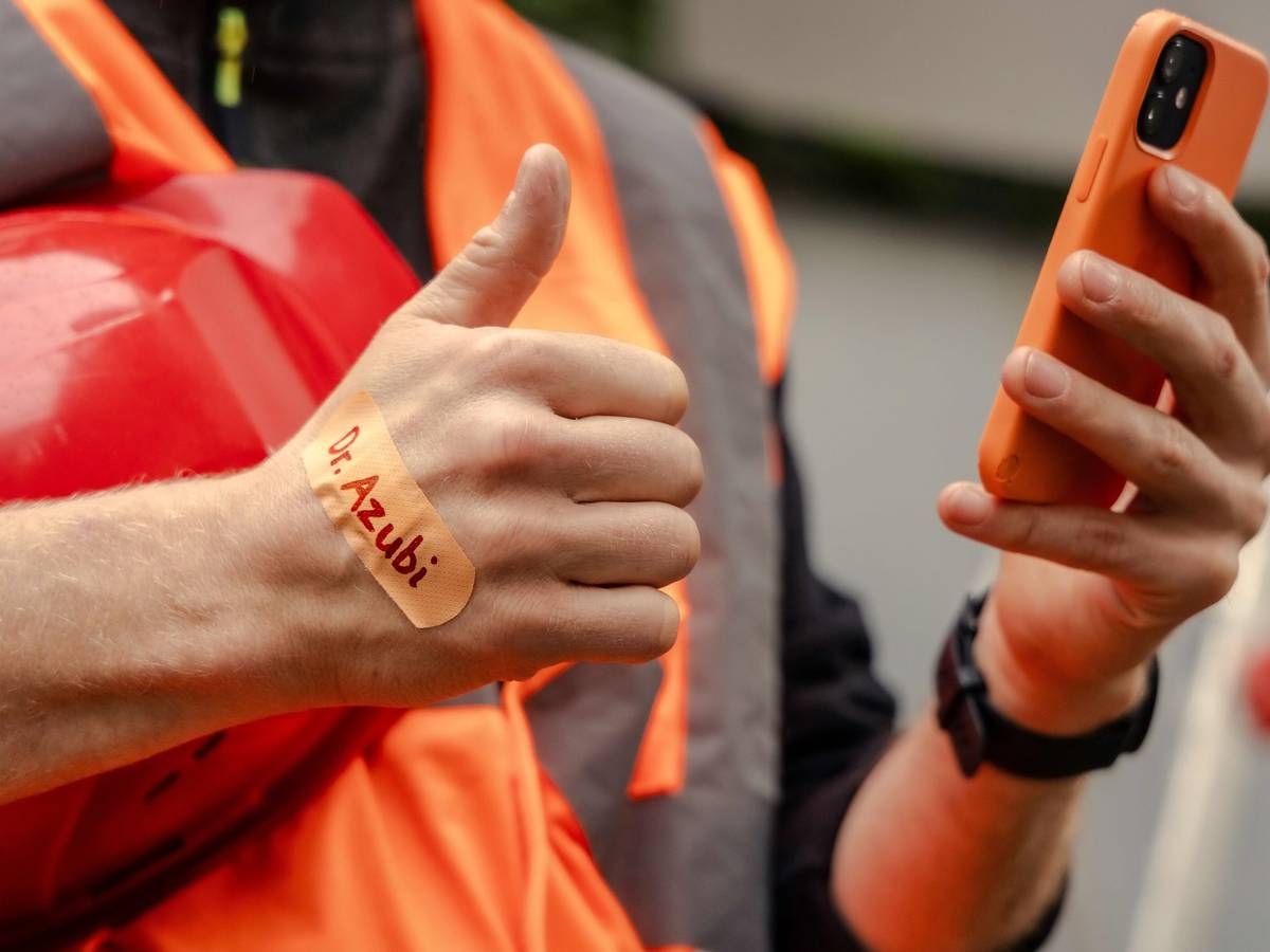 „24/7-Sprechstunde“ für Azubis auch in Wuppertal