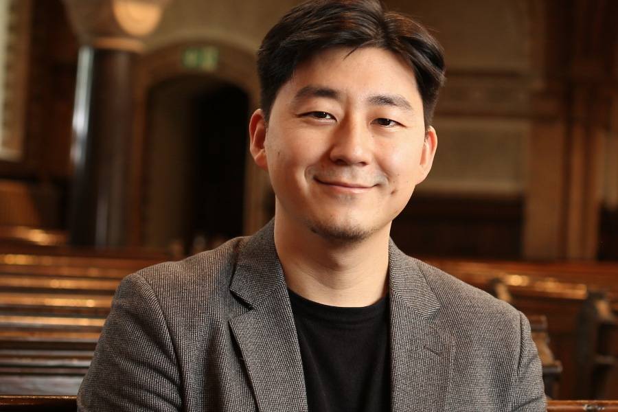 Pfarrer Dr. Jonathan Hong.