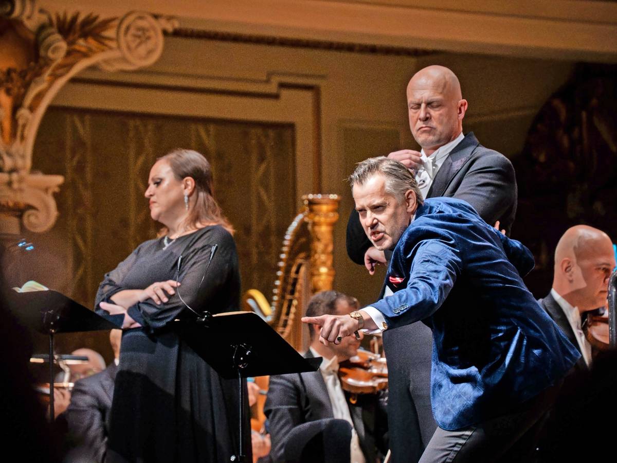 Der Johannisberg als Festspielhügel