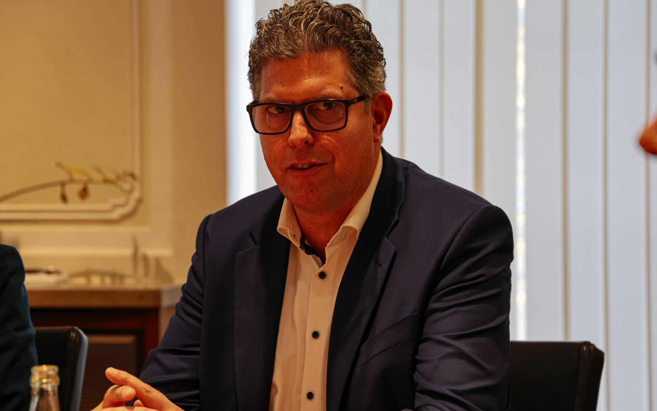 Florian Kötter leitet das...