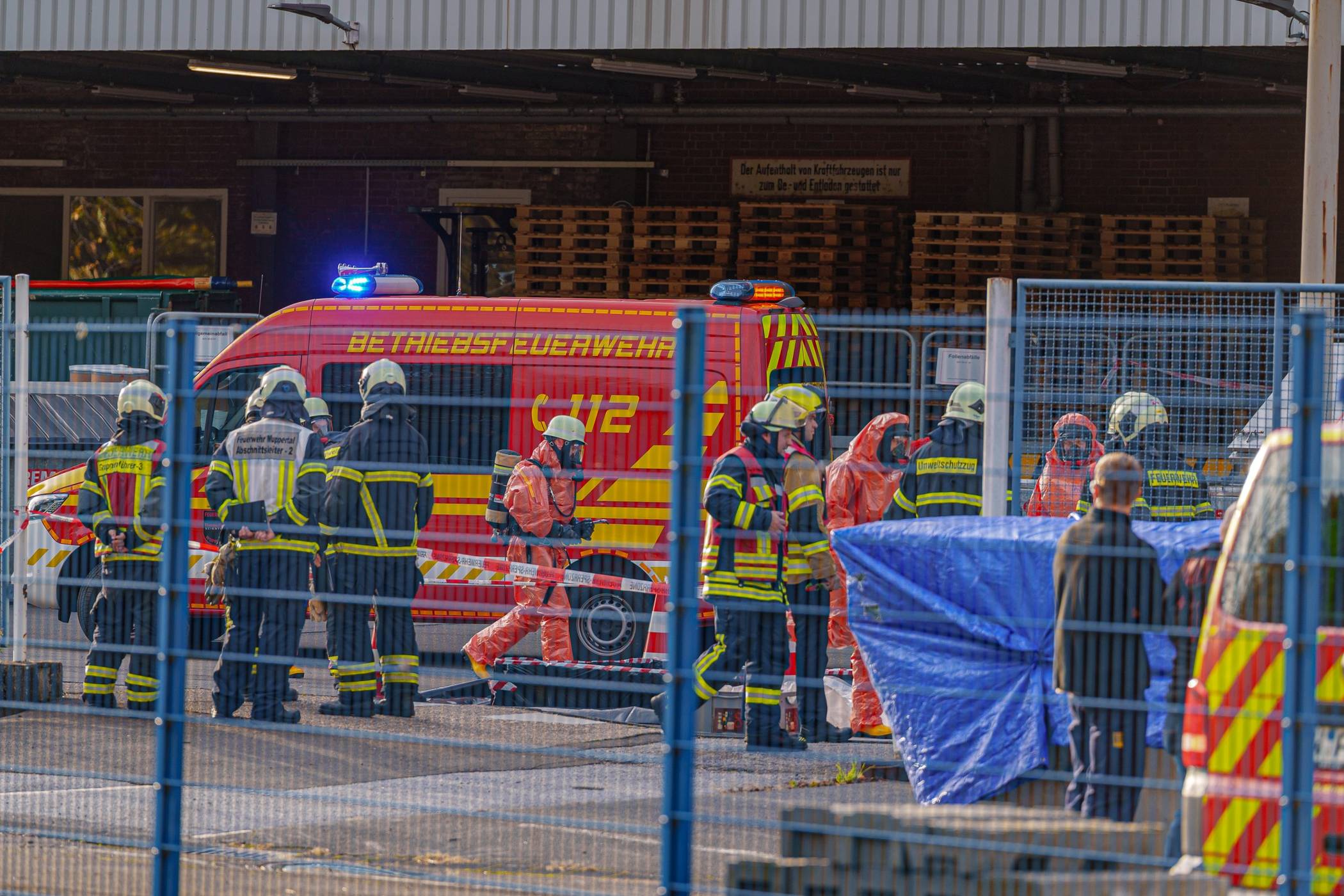 Die Szenerie vor Ort.