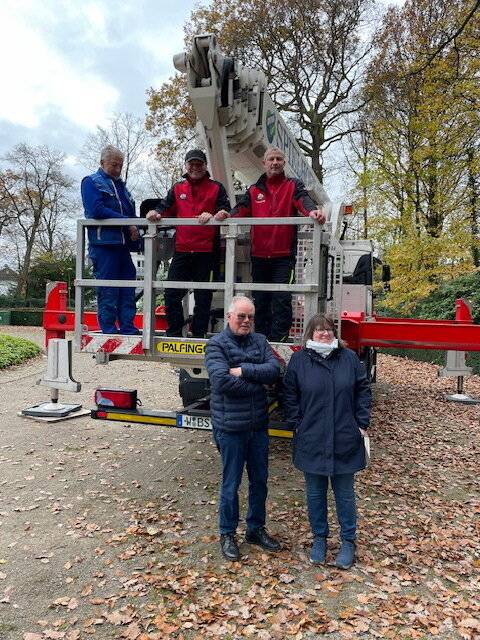  Techniker und BVV-Vertreter nach erfolgreicher Arbeit. 