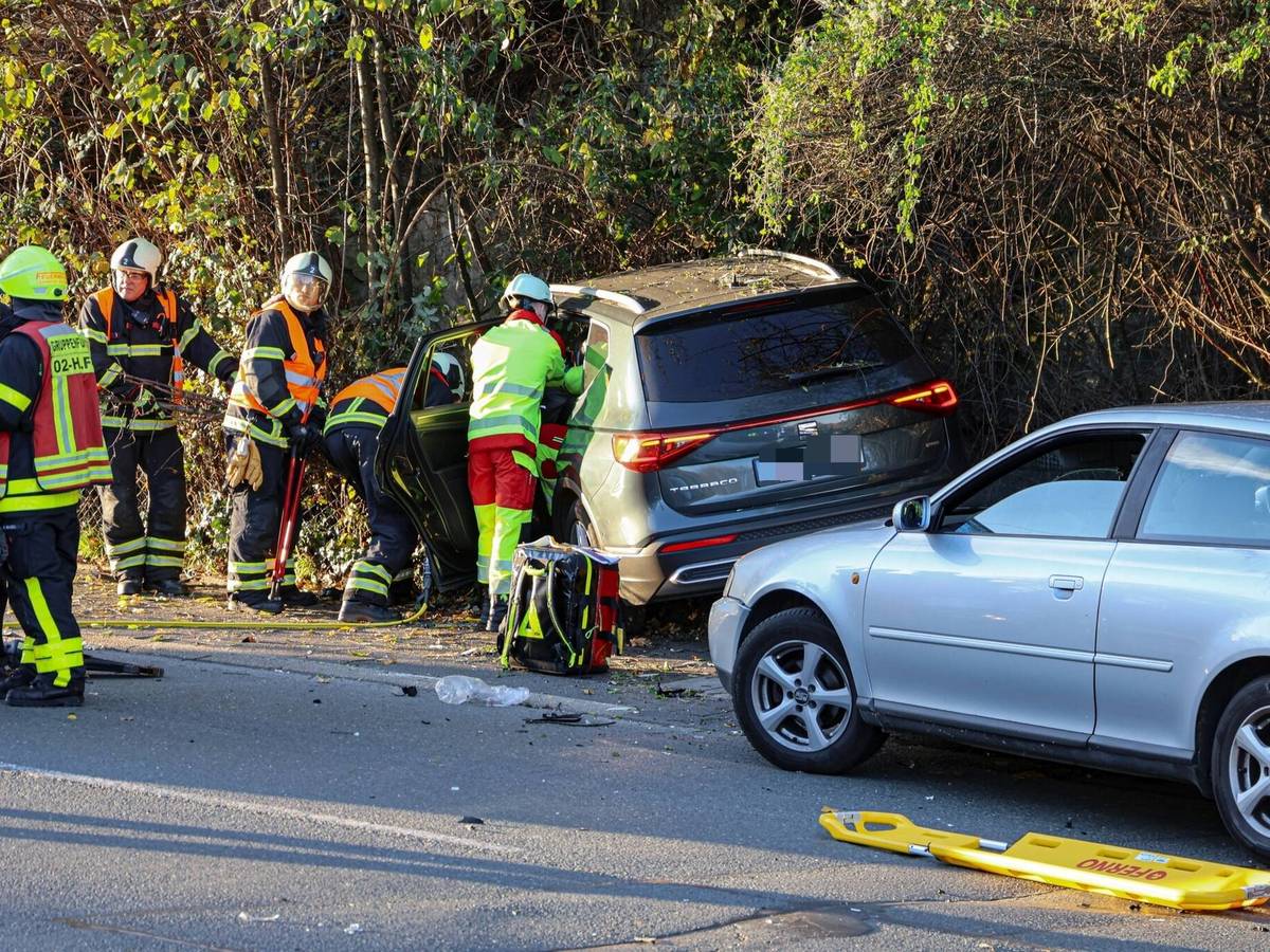 Schwerer Unfall nach verbotenem Wendemanöver