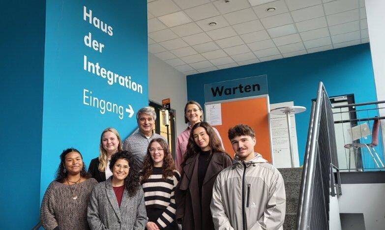 Fünf neue dual Studierende der sozialen Arbeit