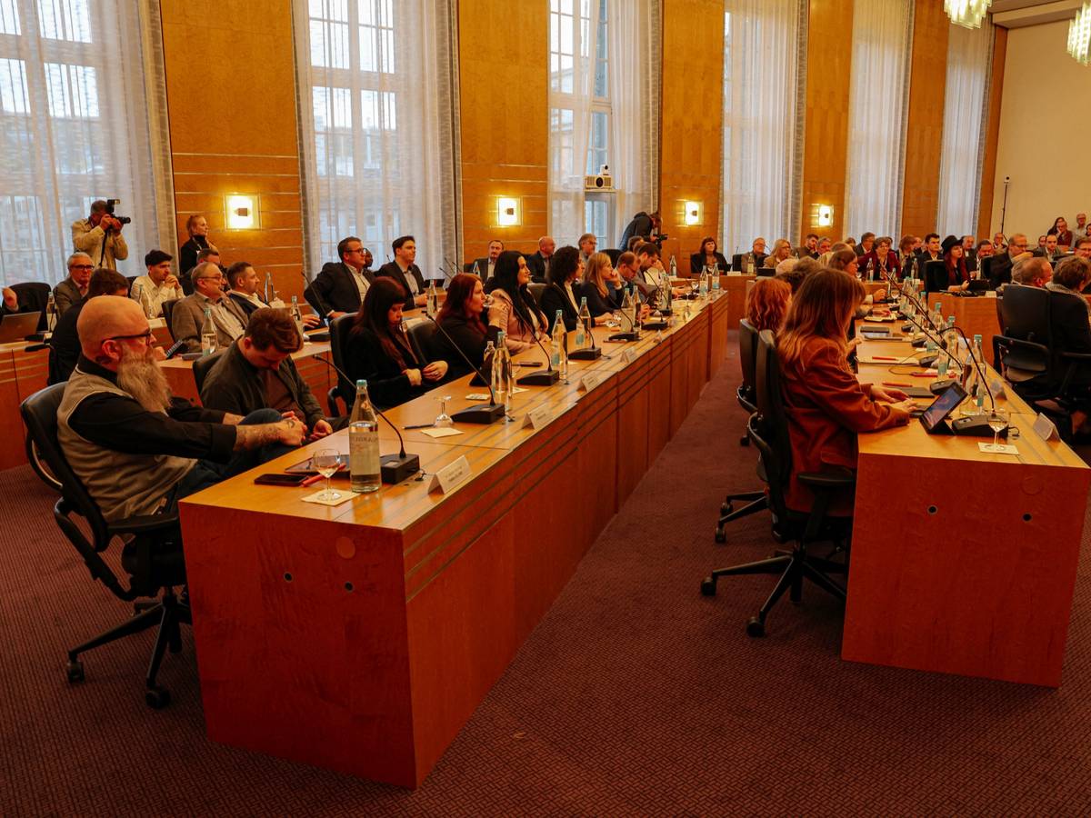 Eine neue Kühlung für den Wuppertaler Ratssaal