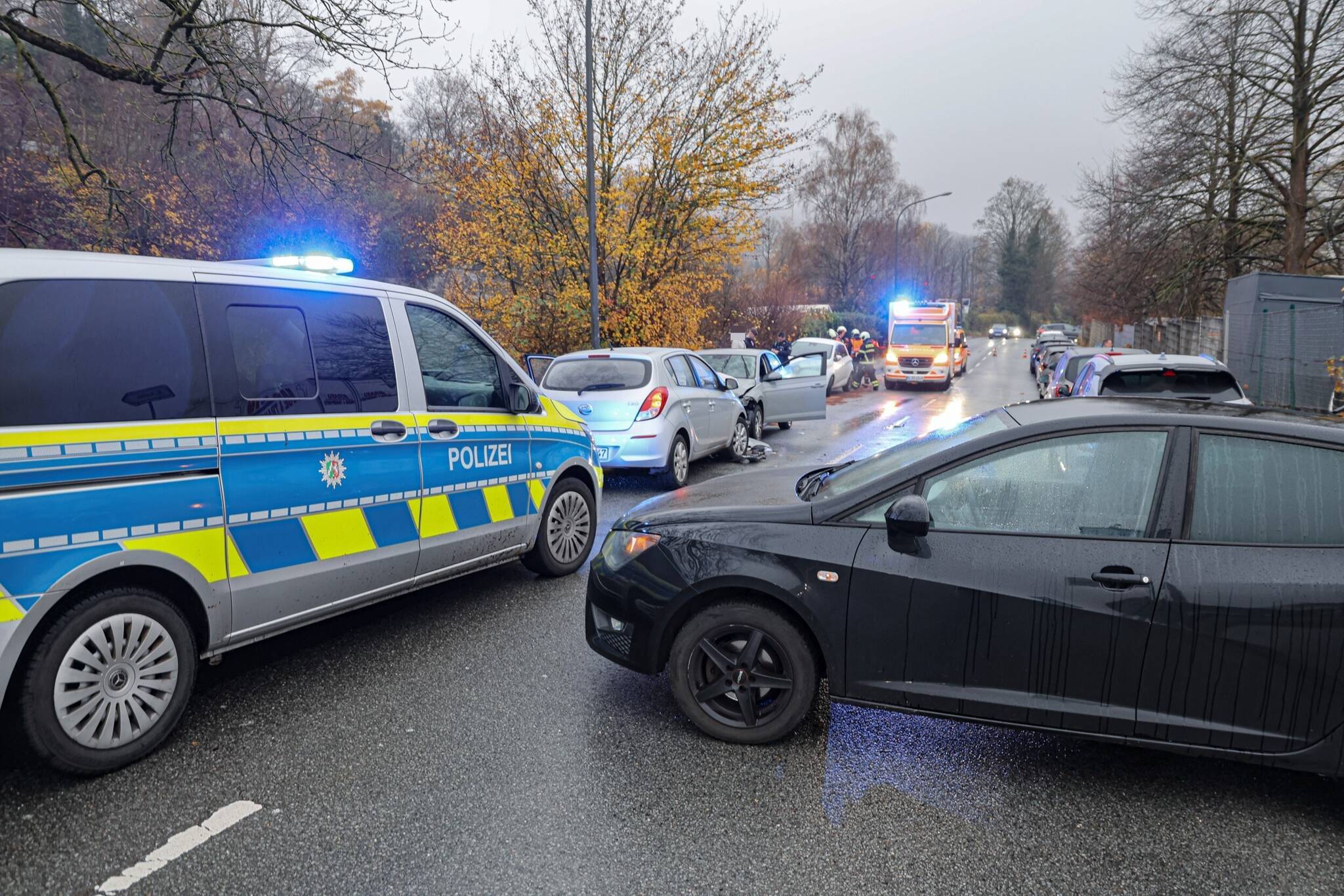  Die Straße war komplett gesperrt. 