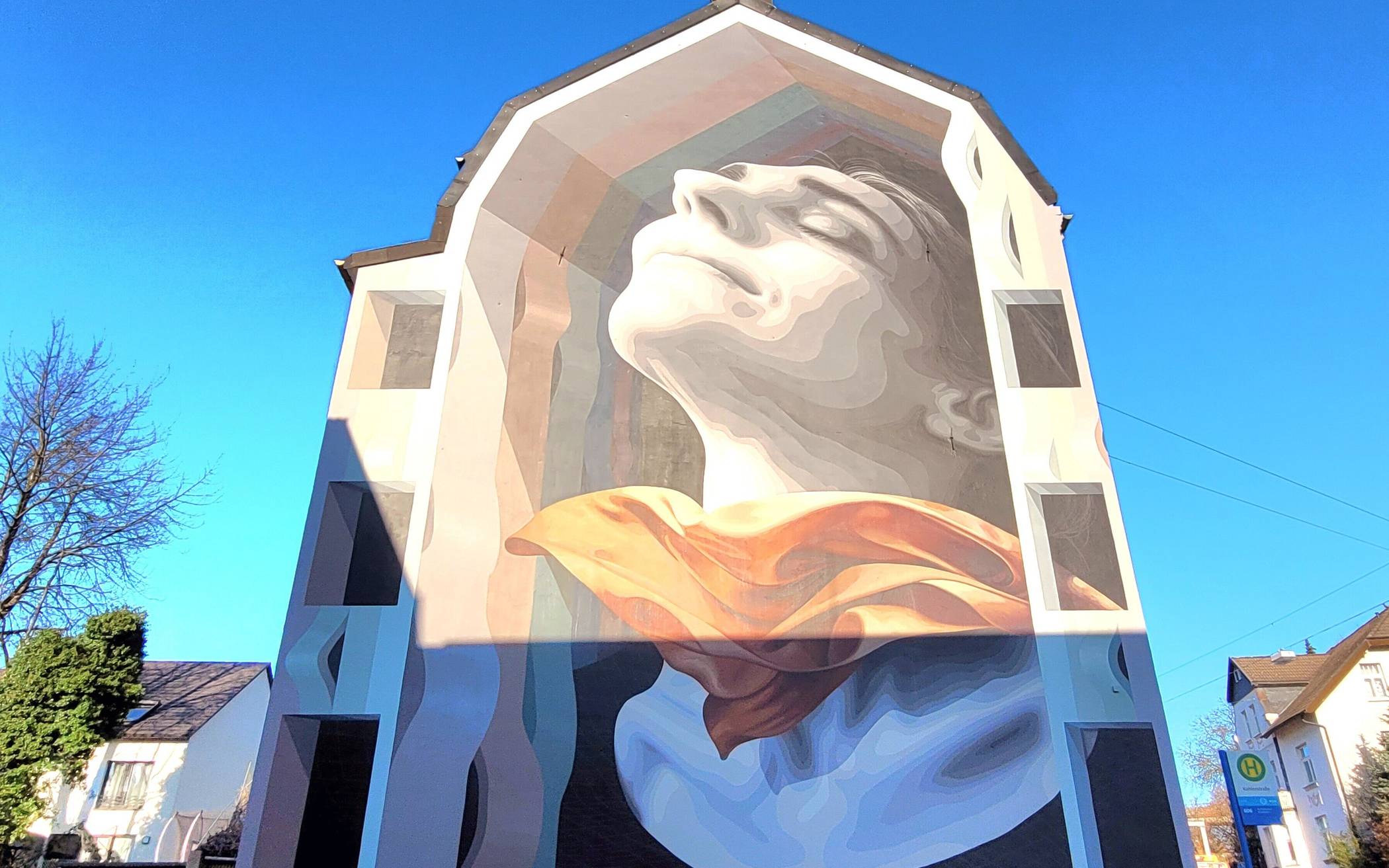 Das zweite Wuppertaler Werk des Künstlerinnen-Duos „Medianeras“ aus Barcelona ist...