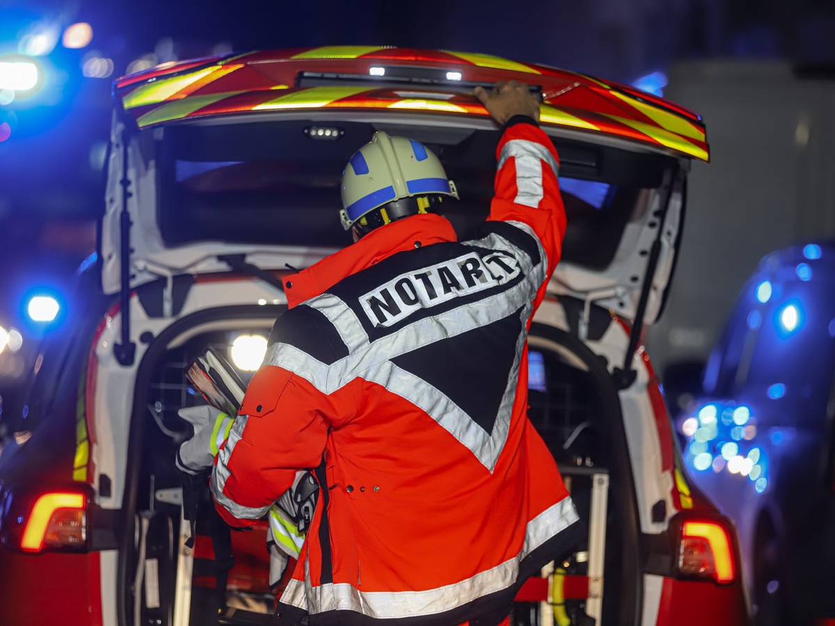 Fußgängerin an Ampel von VW erfasst