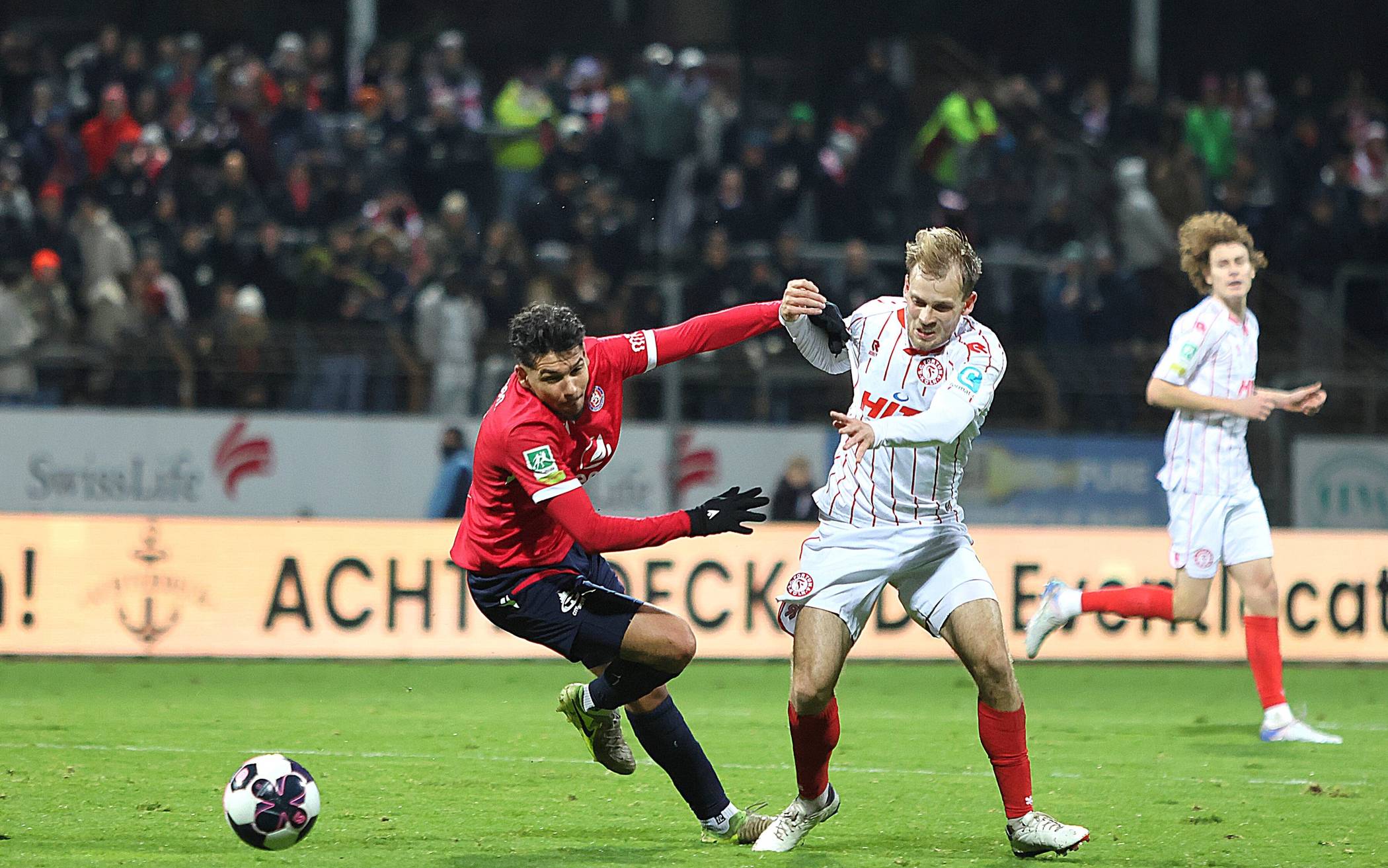 Szene mit Celal Aydogan (li.)-