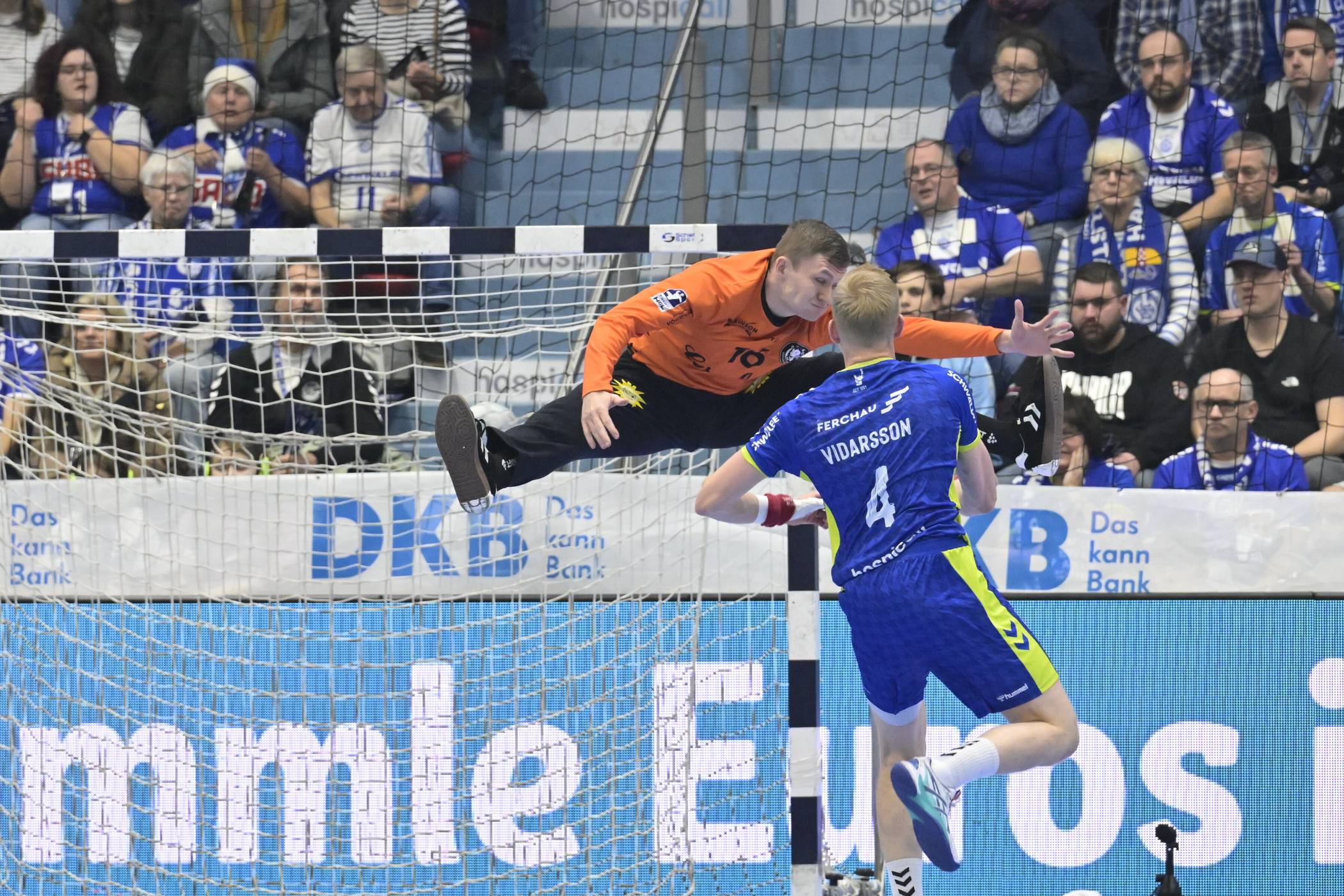 Szene mit BHC-Torwart Lukas Diedrich.