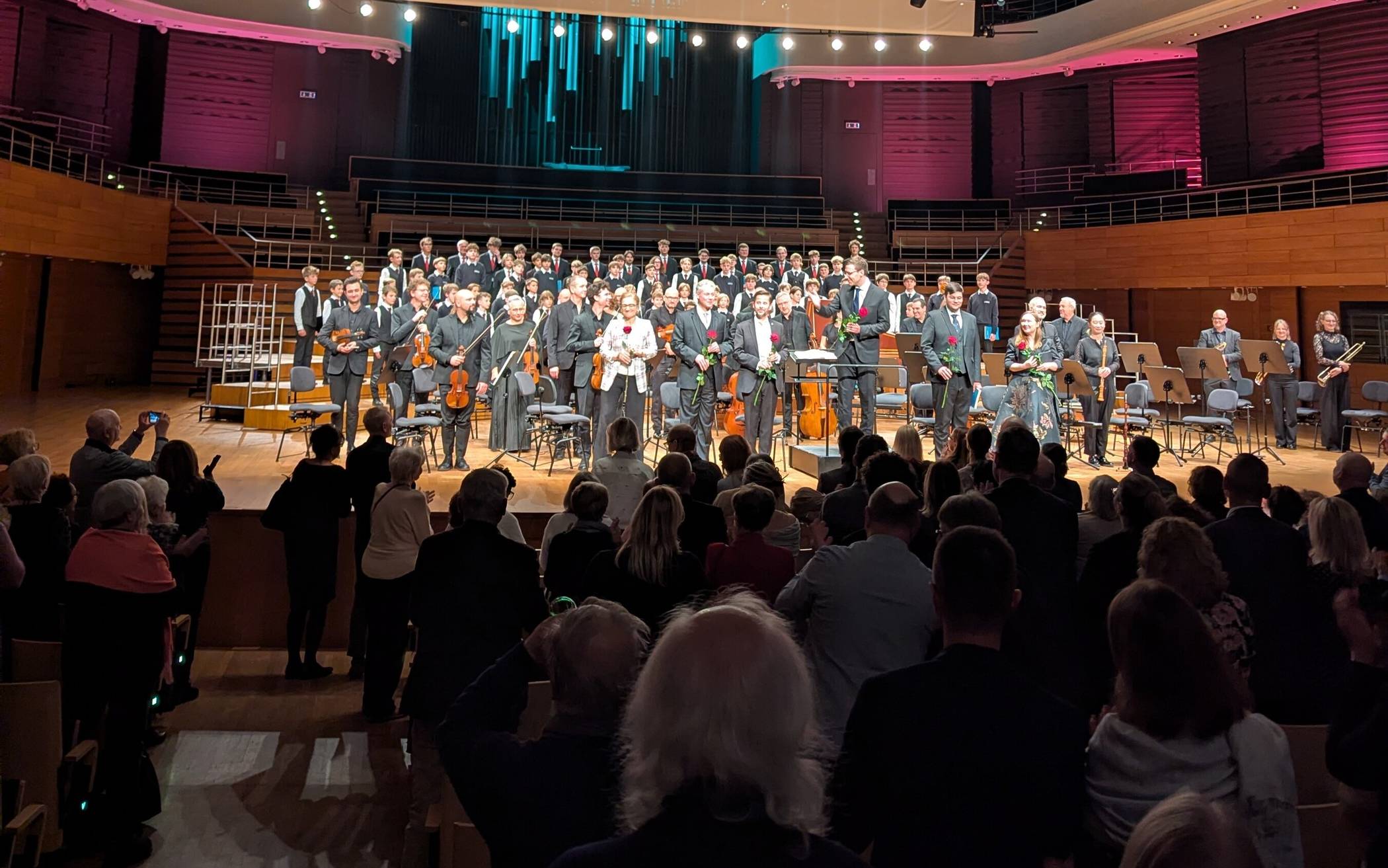  Blick in das beeindruckende Konzerthaus. 