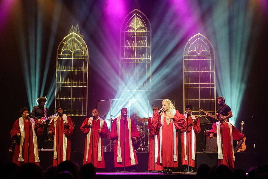  Sie bringen die Historische Stadthalle mächtig in Schwung. 
