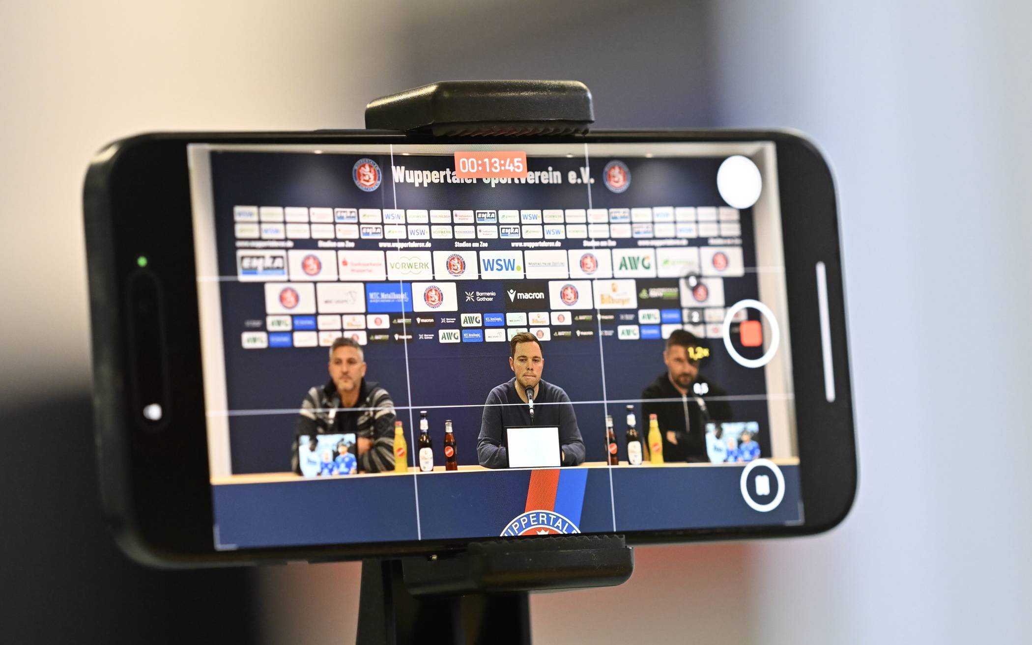 Szene nach dem Spiel in Gütersloh.