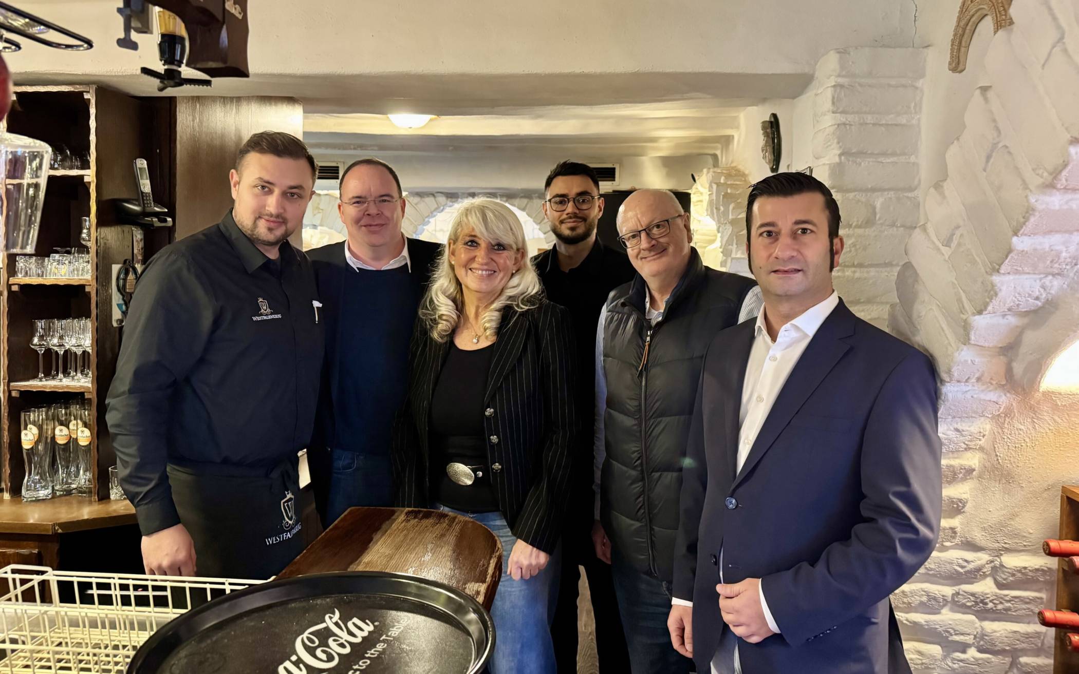 Festliches Mittagessen für Menschen in schwierigen Lebenslagen