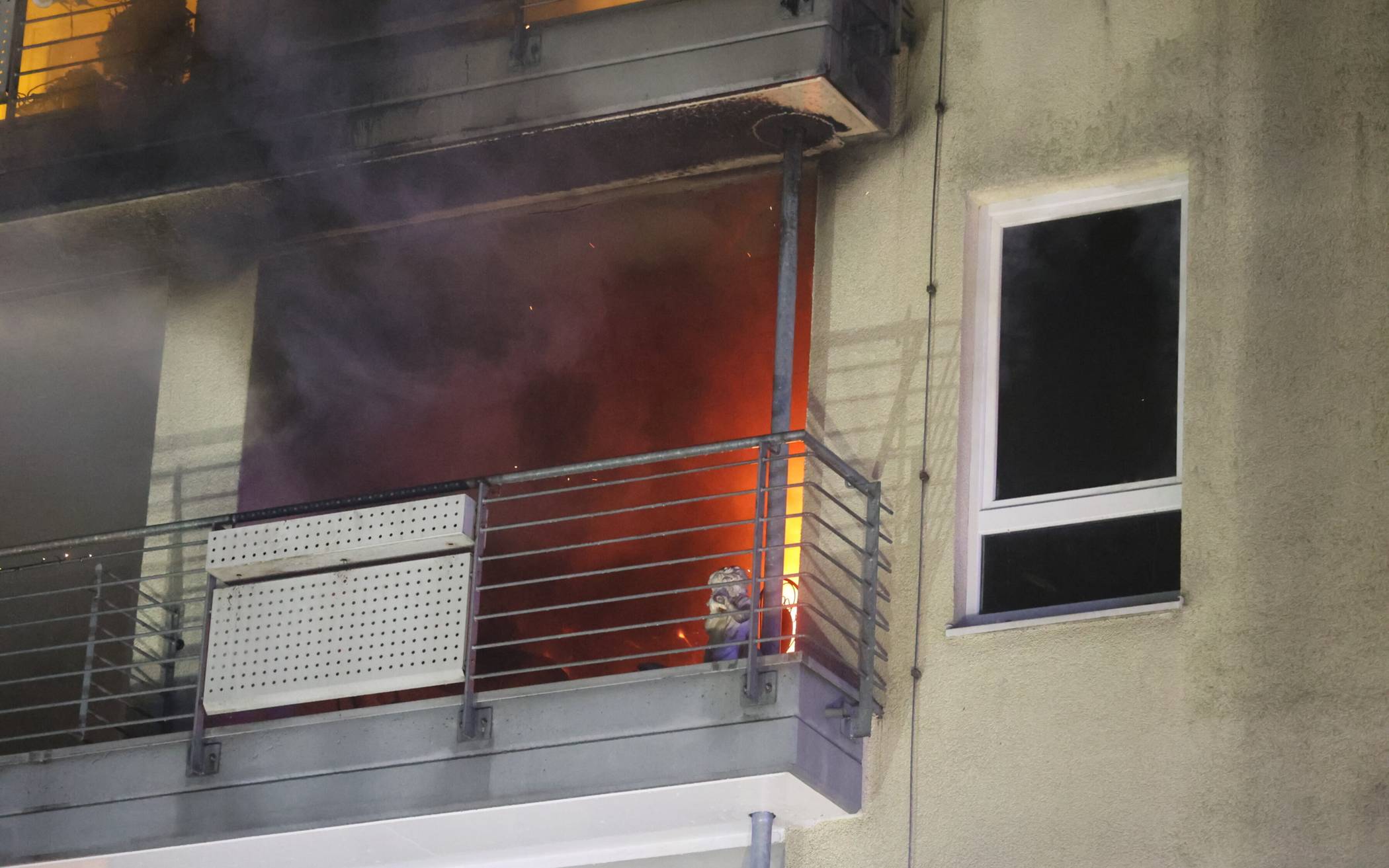 Seniorin stirbt durch Zimmerbrand