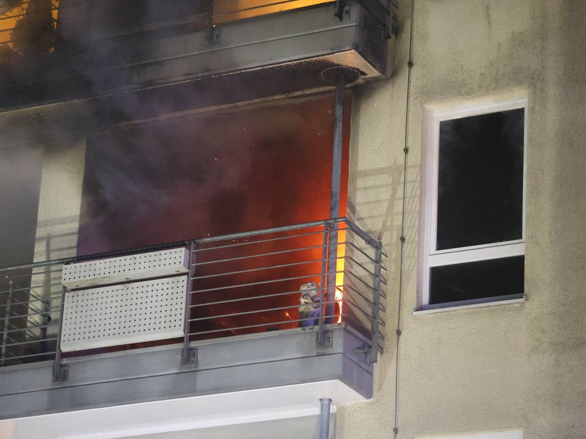 Seniorin stirbt durch Zimmerbrand