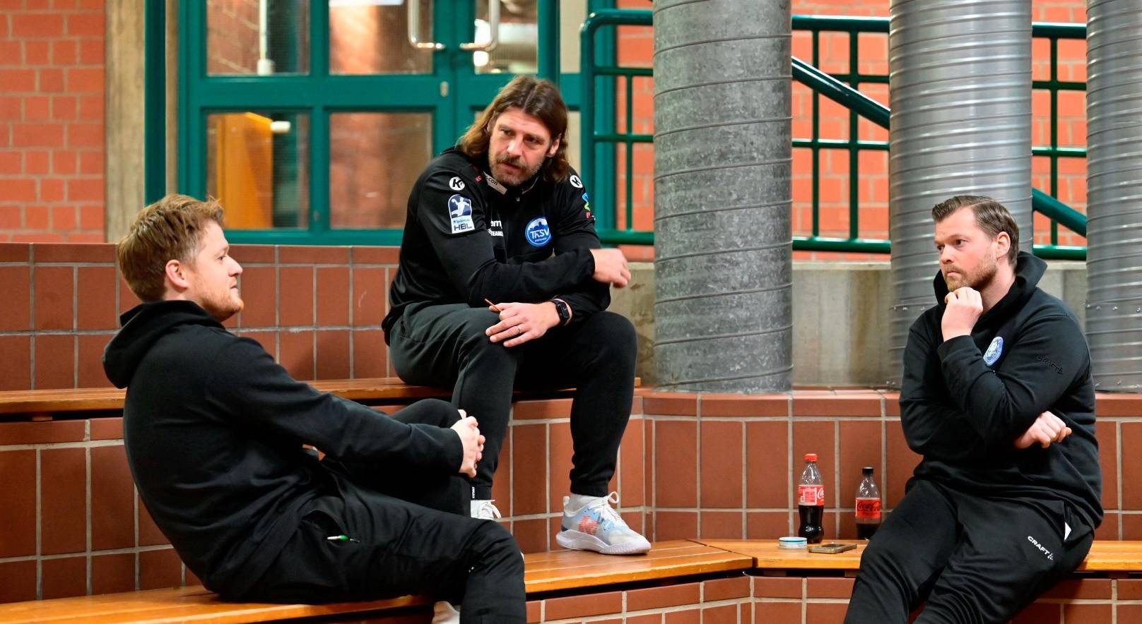  Gespräch vor der Partie (von li.): Markus Pütz, Sebastian Hinze und Arnor Gunnarsson. 