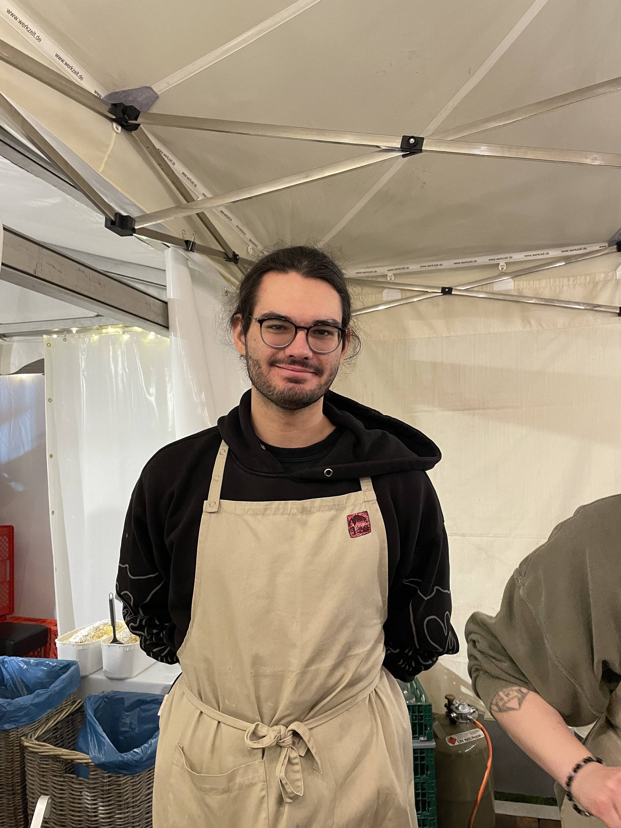 Frodo Dinnebier, Enkel des Gründers des Weihnachtsmarkts Schloss Lüntenbeck, verkauft...