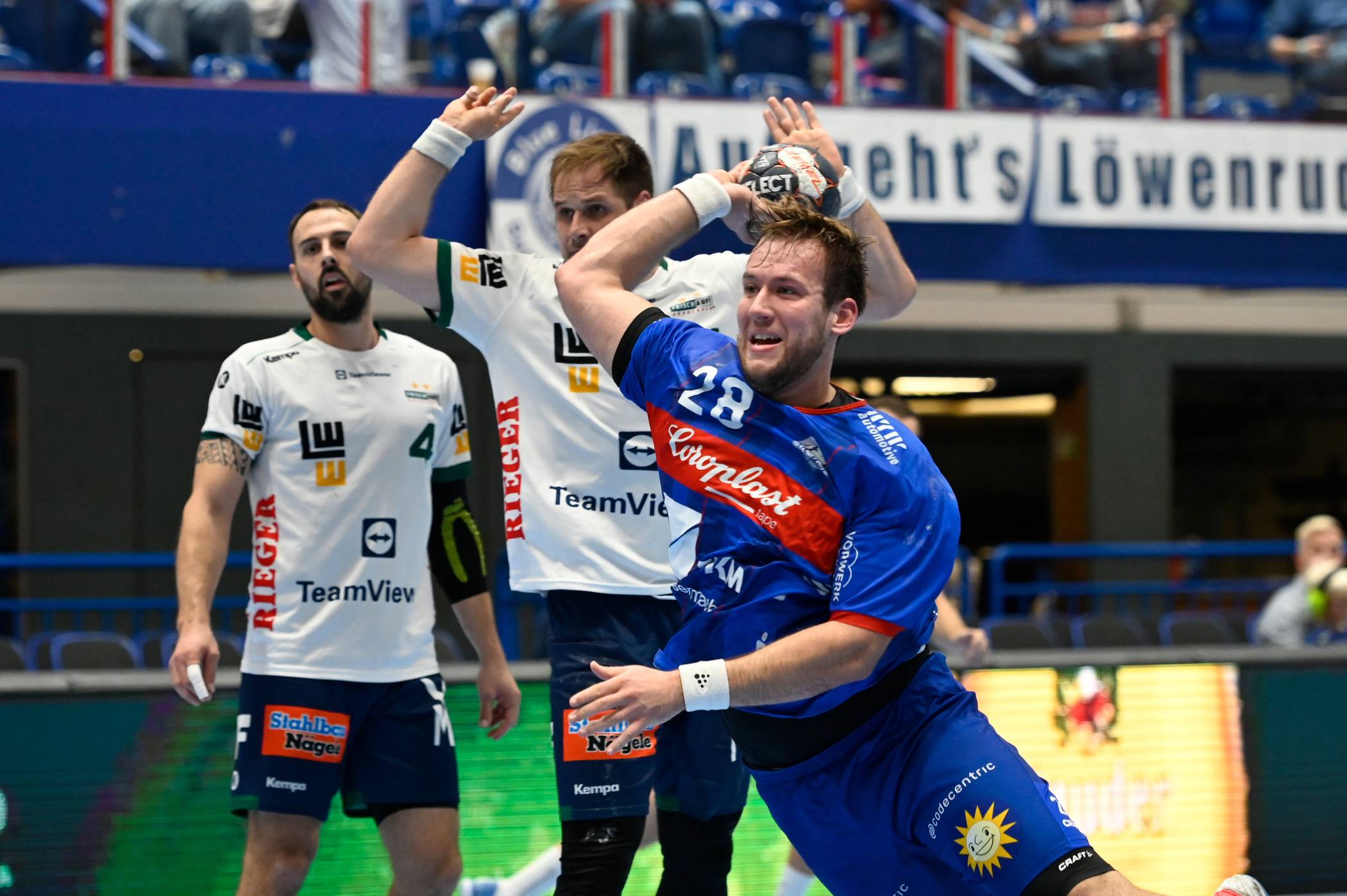  Tom Bergner im Oktober 2022 im Pokalspiel gegen Göppingen. 