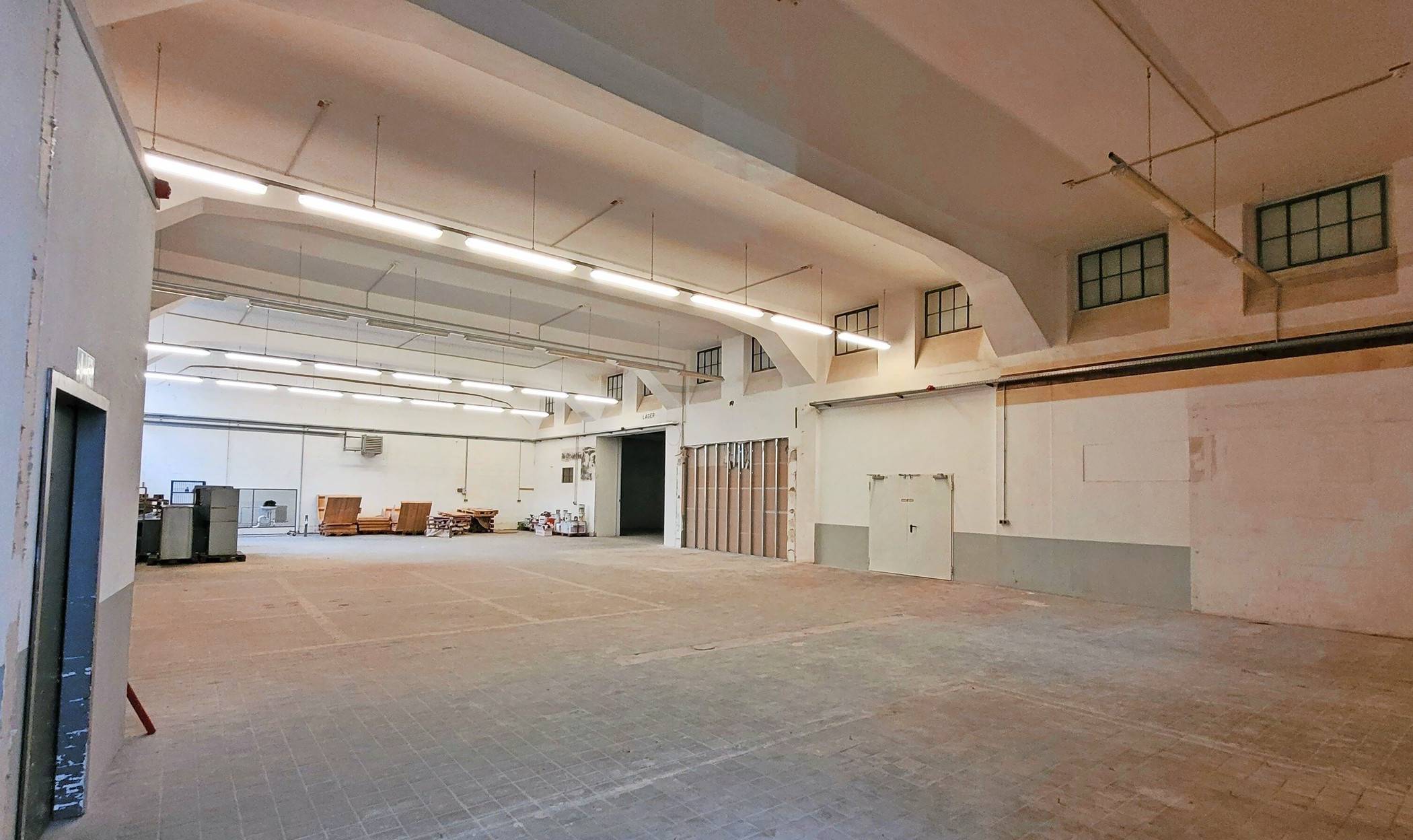   Langfristig können sich der Verein auch Aktivitäten in der benachbarten großen Halle der Konsumgenossenschaft vorstellen. 