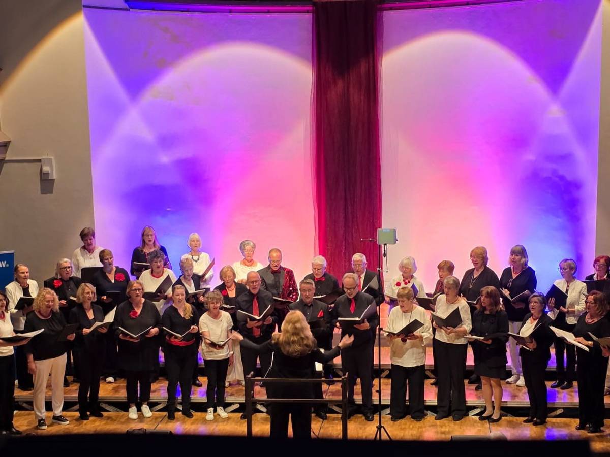 Drei Hatzfelder Chöre im großen Festkonzert