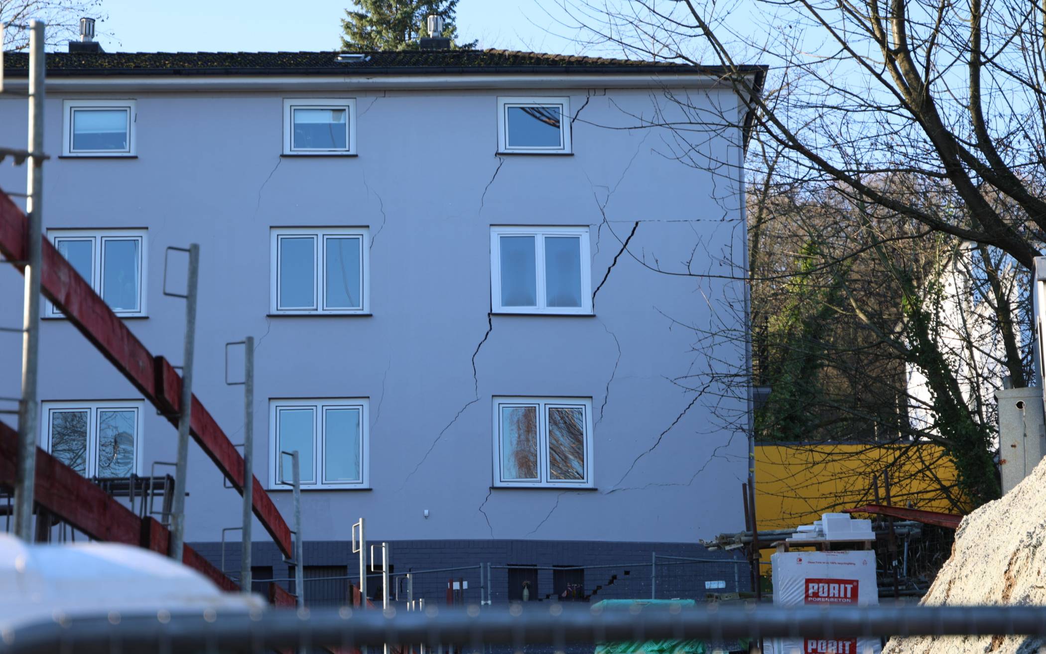 Königshöher Weg: Soforthilfe, Pumpstation und Grundschule