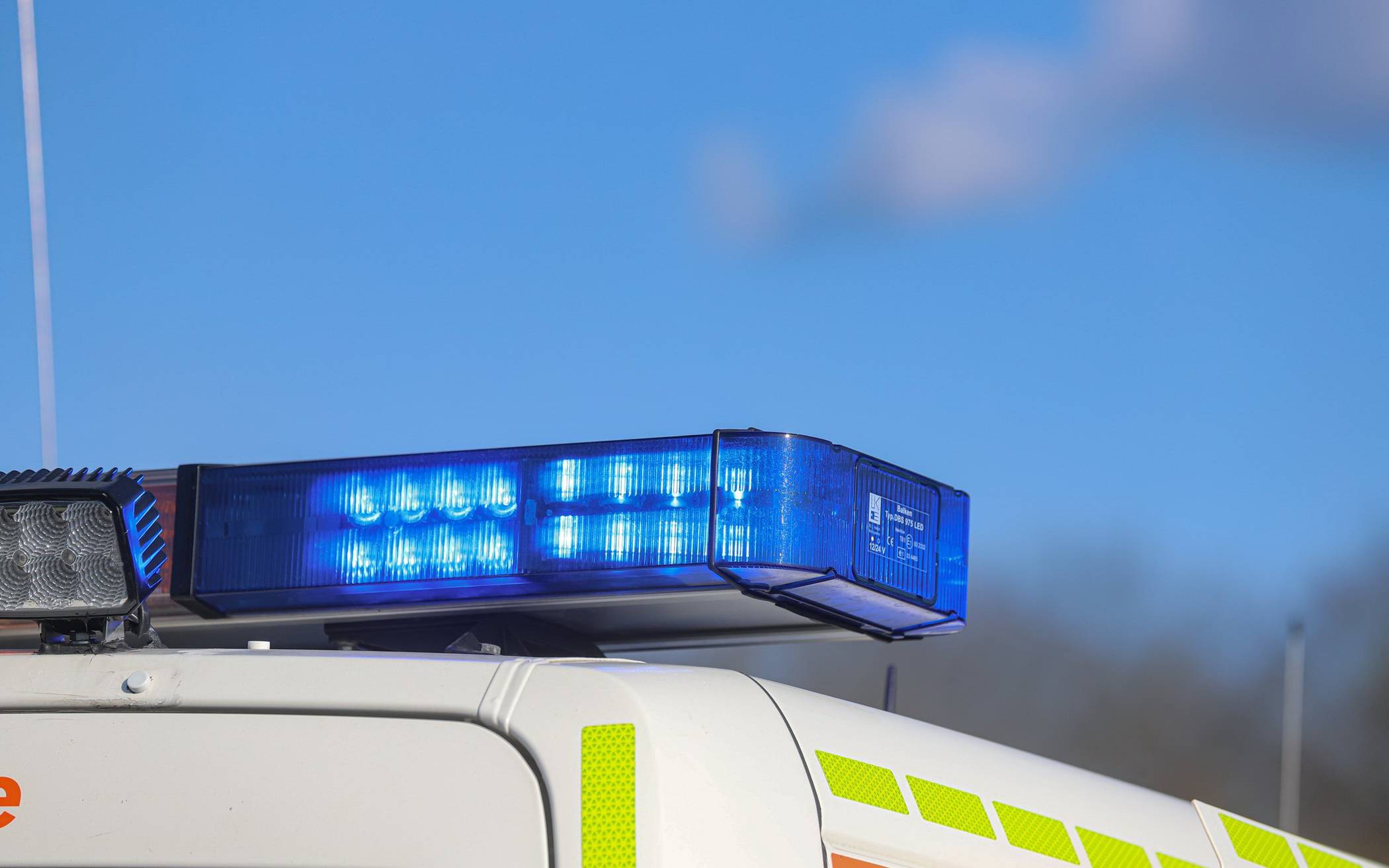 Rollerfahrer bei Unfall schwer verletzt