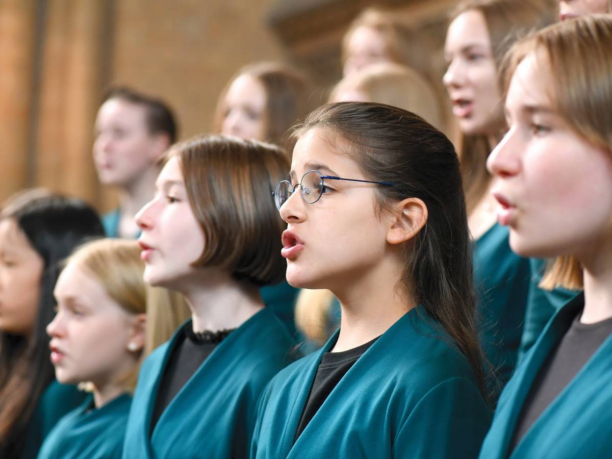 Sängerinnen der Mädchenkurrende beim ARD-Fernsehgottesdienst