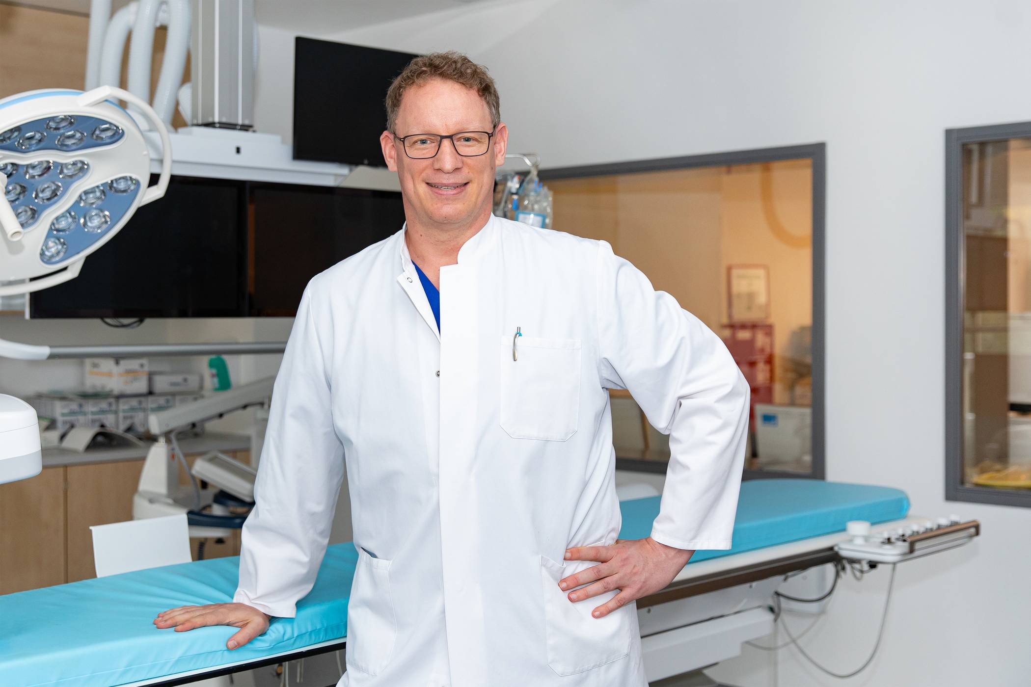  Dr. Jan-Erik Gülker ist Chefarzt der Klinik für Kardiologie und Rhythmologie am Cellitinnen-Krankenhaus St. Petrus. 