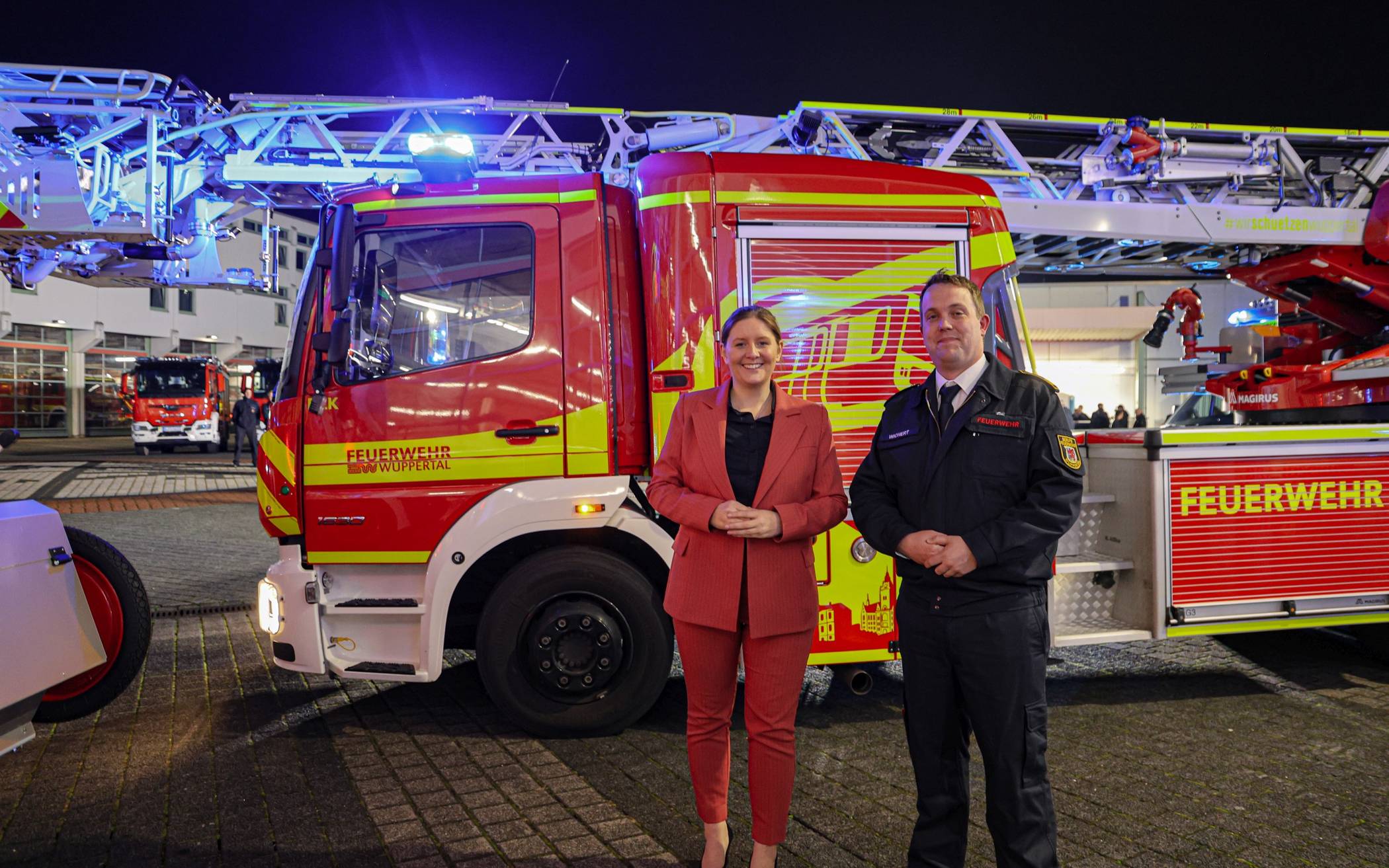 OB Miriam Scherff vor einem der