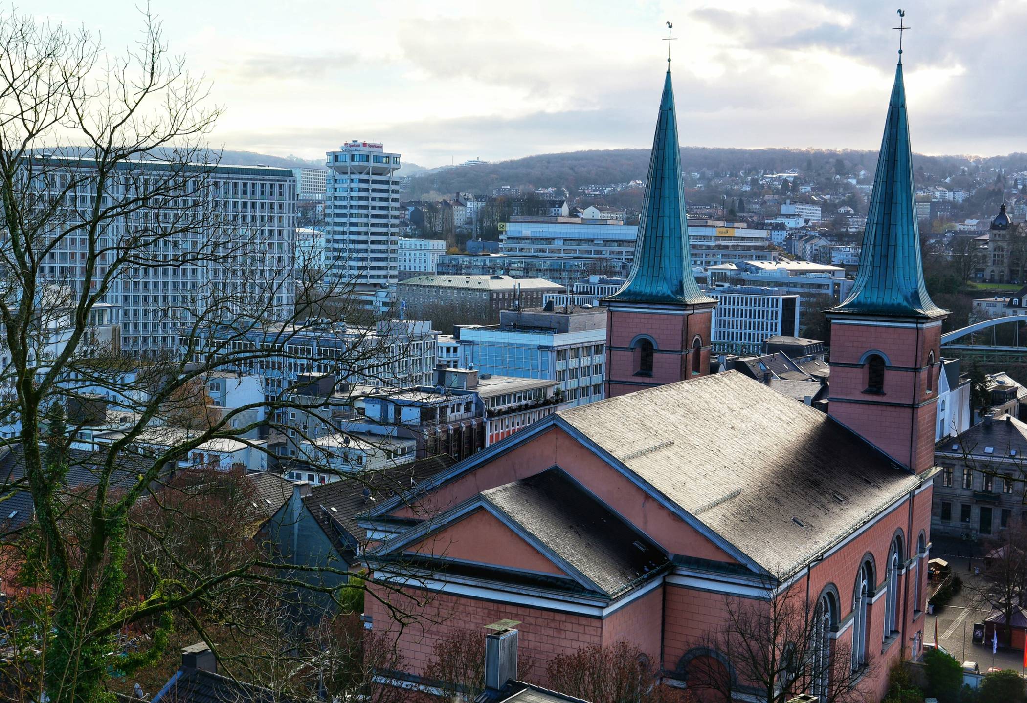  Die Rückseite der Basilika minor. 