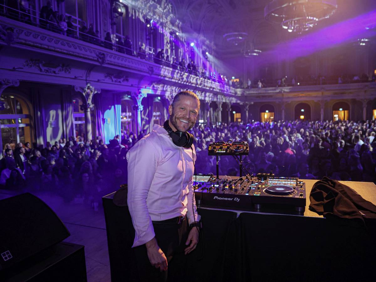 Bilder der Wuppertaler Ü30-Party mit Paul Janke