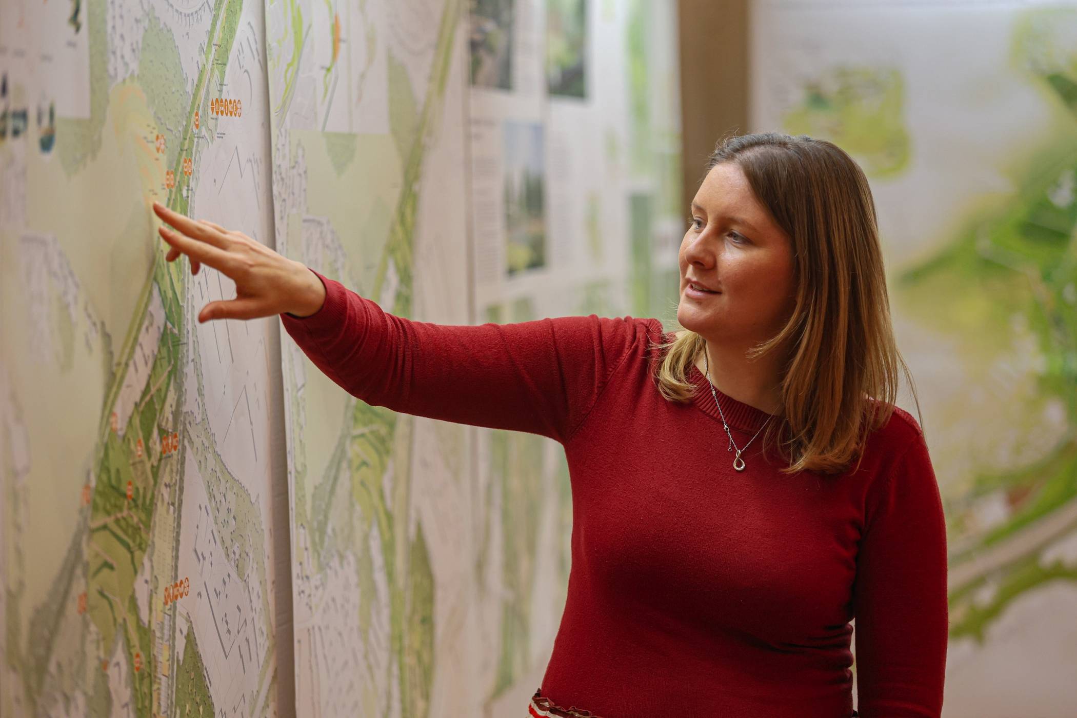  Oberbürgermeisterin Miriam Scherff bei der Präsentation der BUGA-Planugen. 