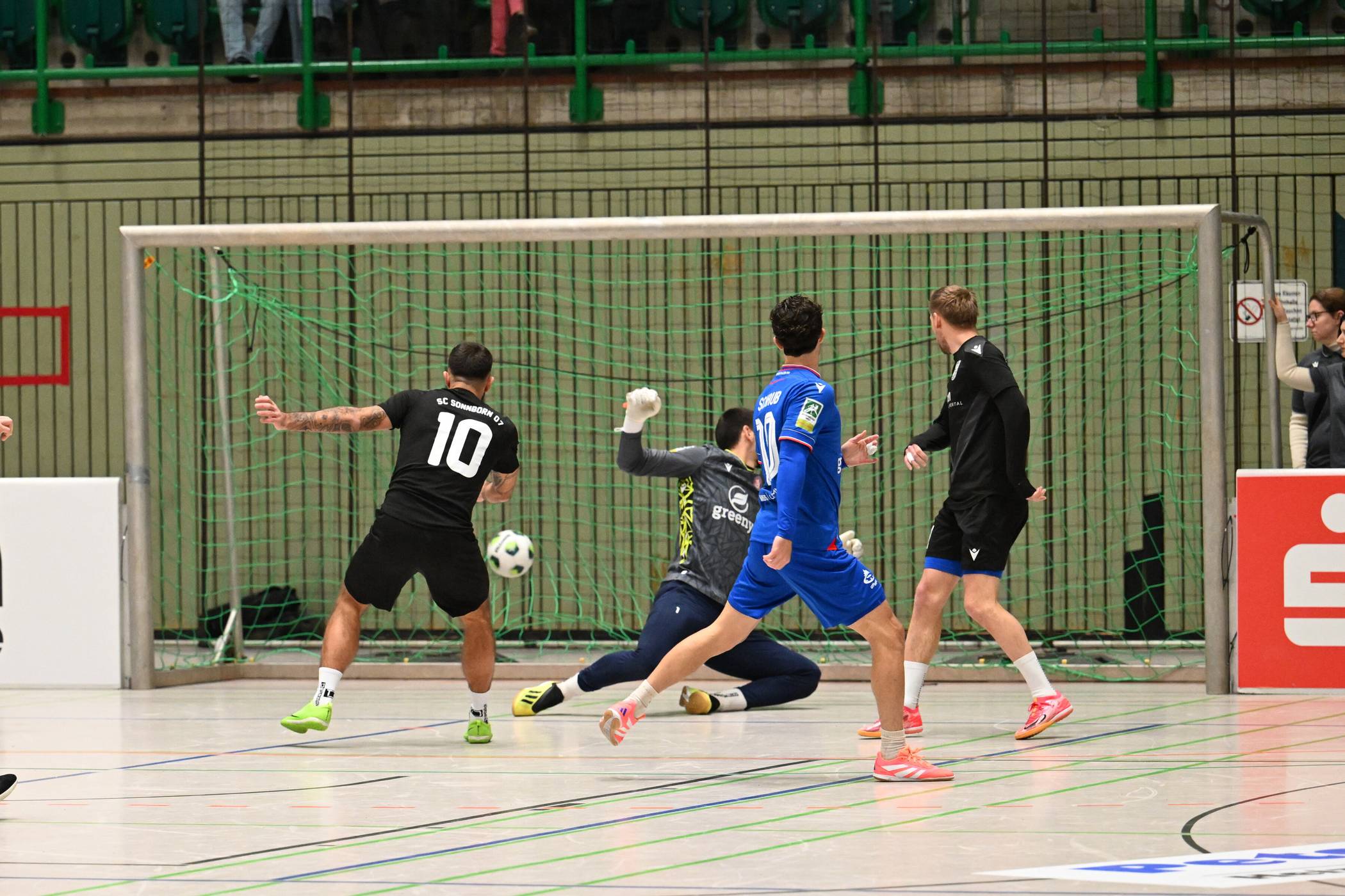  Szene aus der Partie des WSV gegen Sonnborn. 