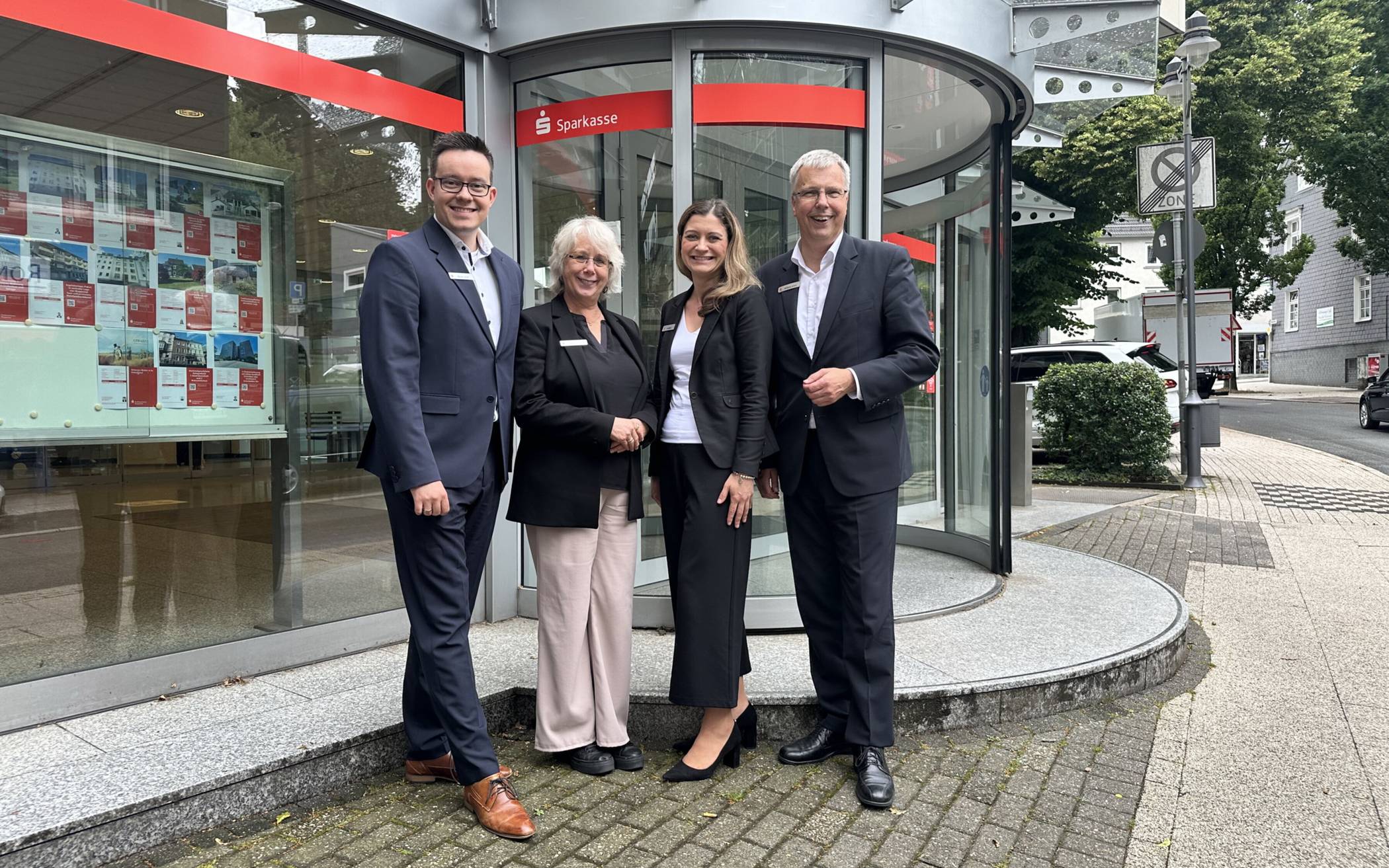 Von li.: Florian Steger (Teamleiter der