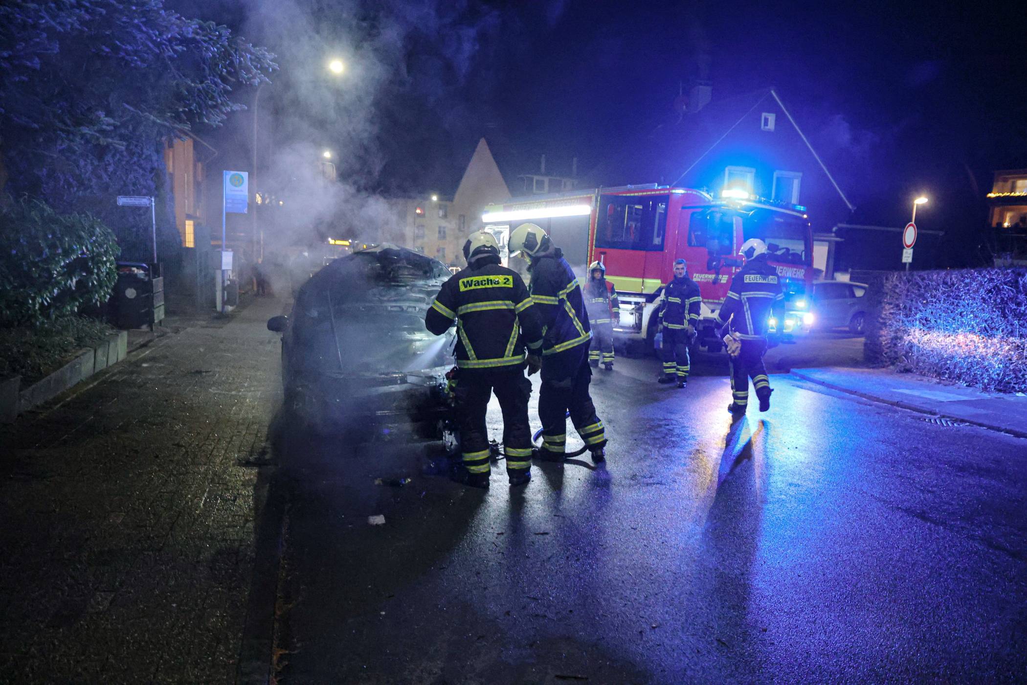 Die Feuerwehr löschte die Flammen schnell.