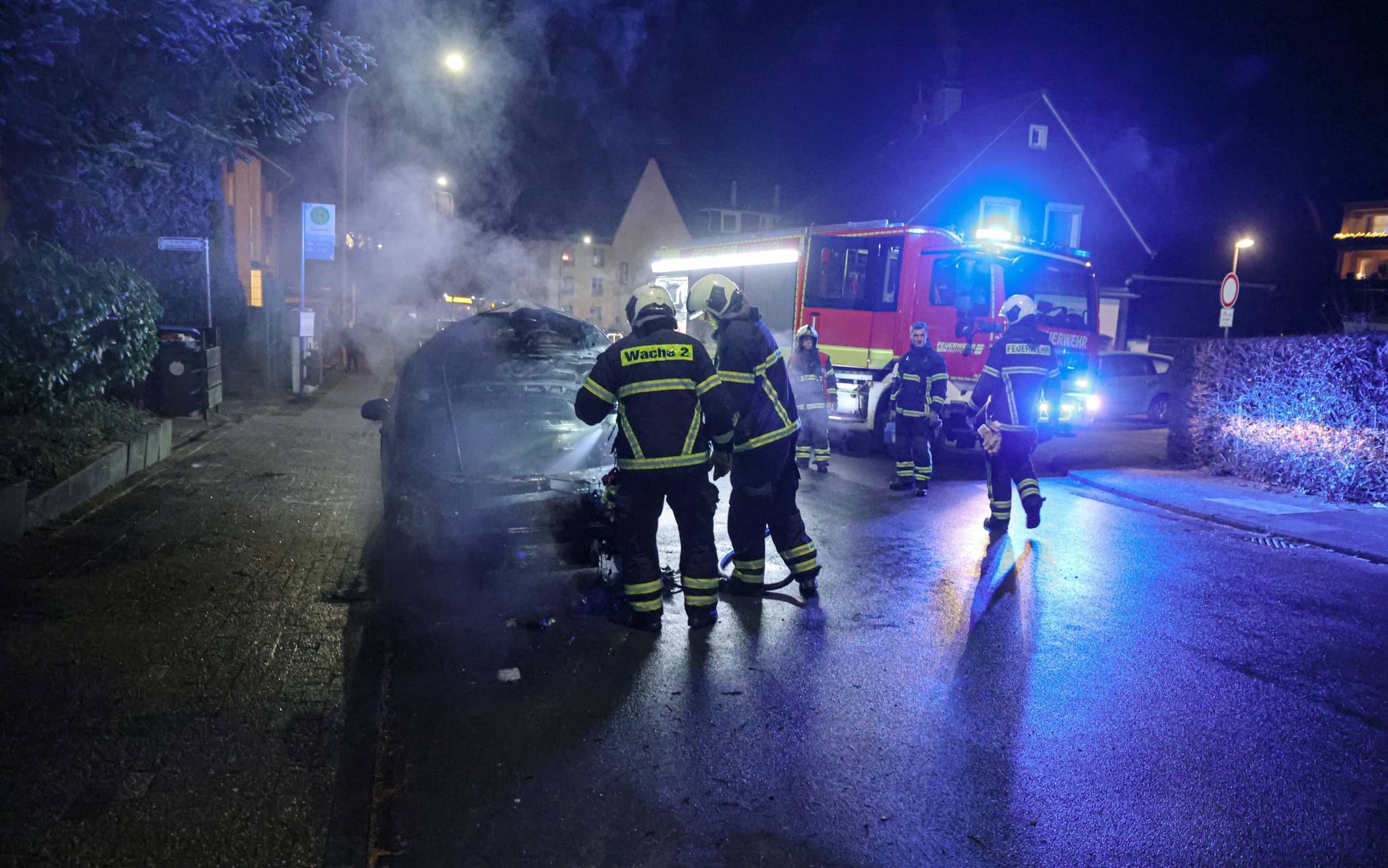 Die Feuerwehr löschte die Flammen schnell.