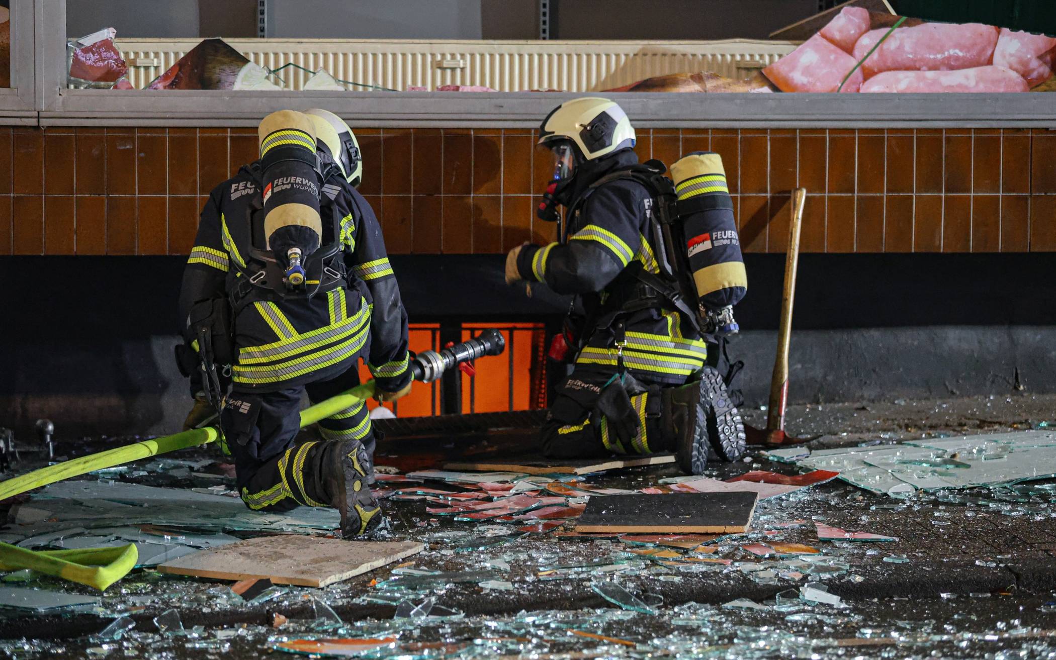 Video: Feuerwehr-Einsätze in der Silvesternacht
