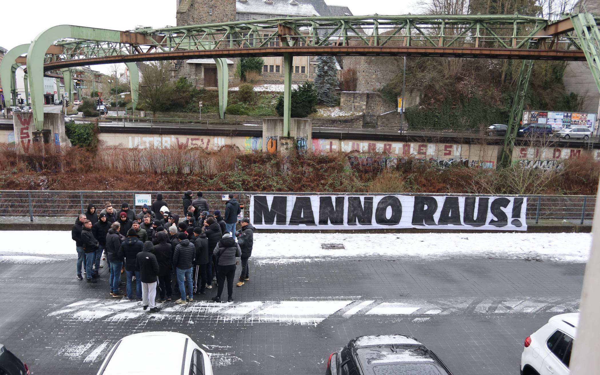 Protest der „Ultras“ vor der...