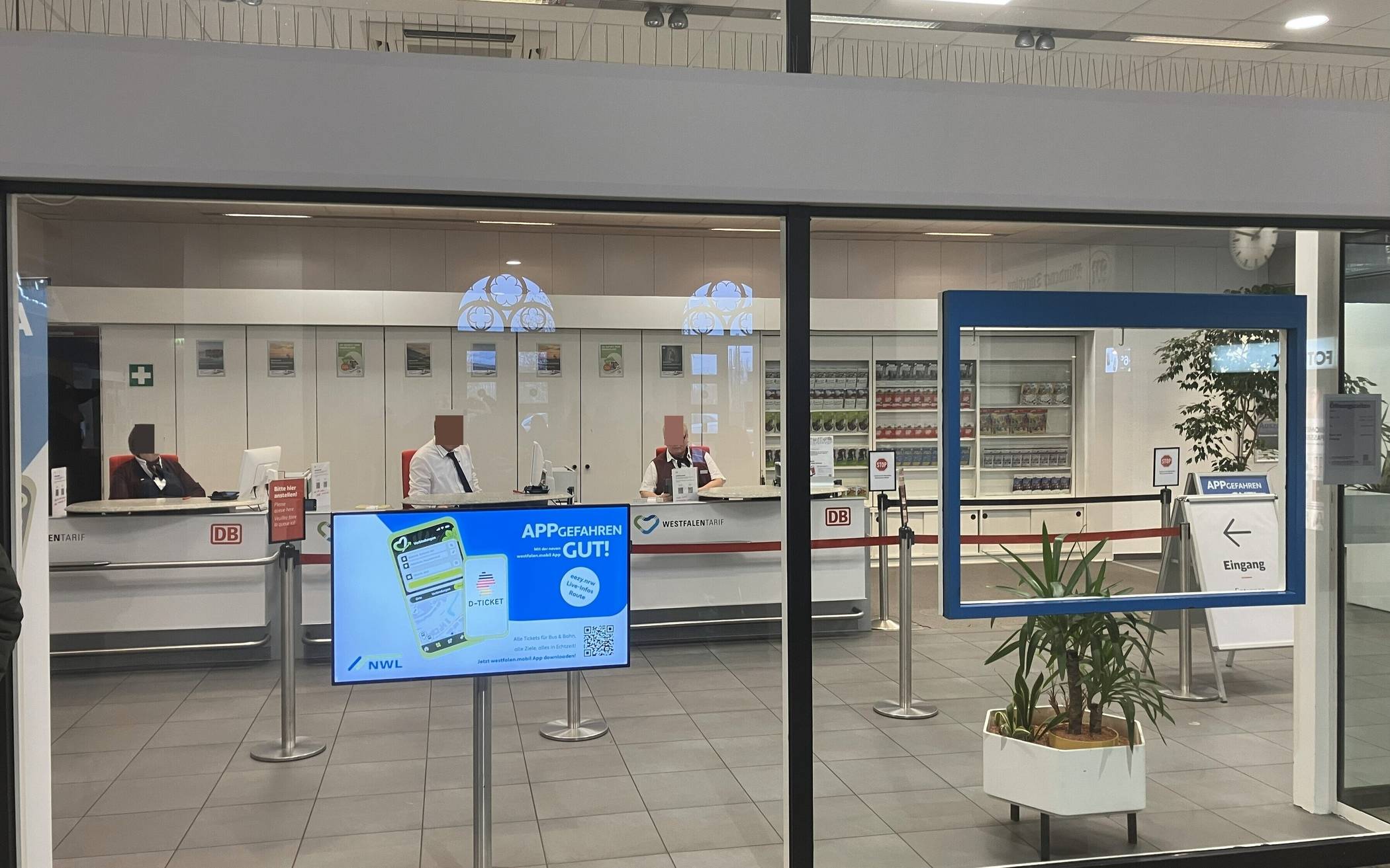 Blick ins Mindener Reisezentrum.