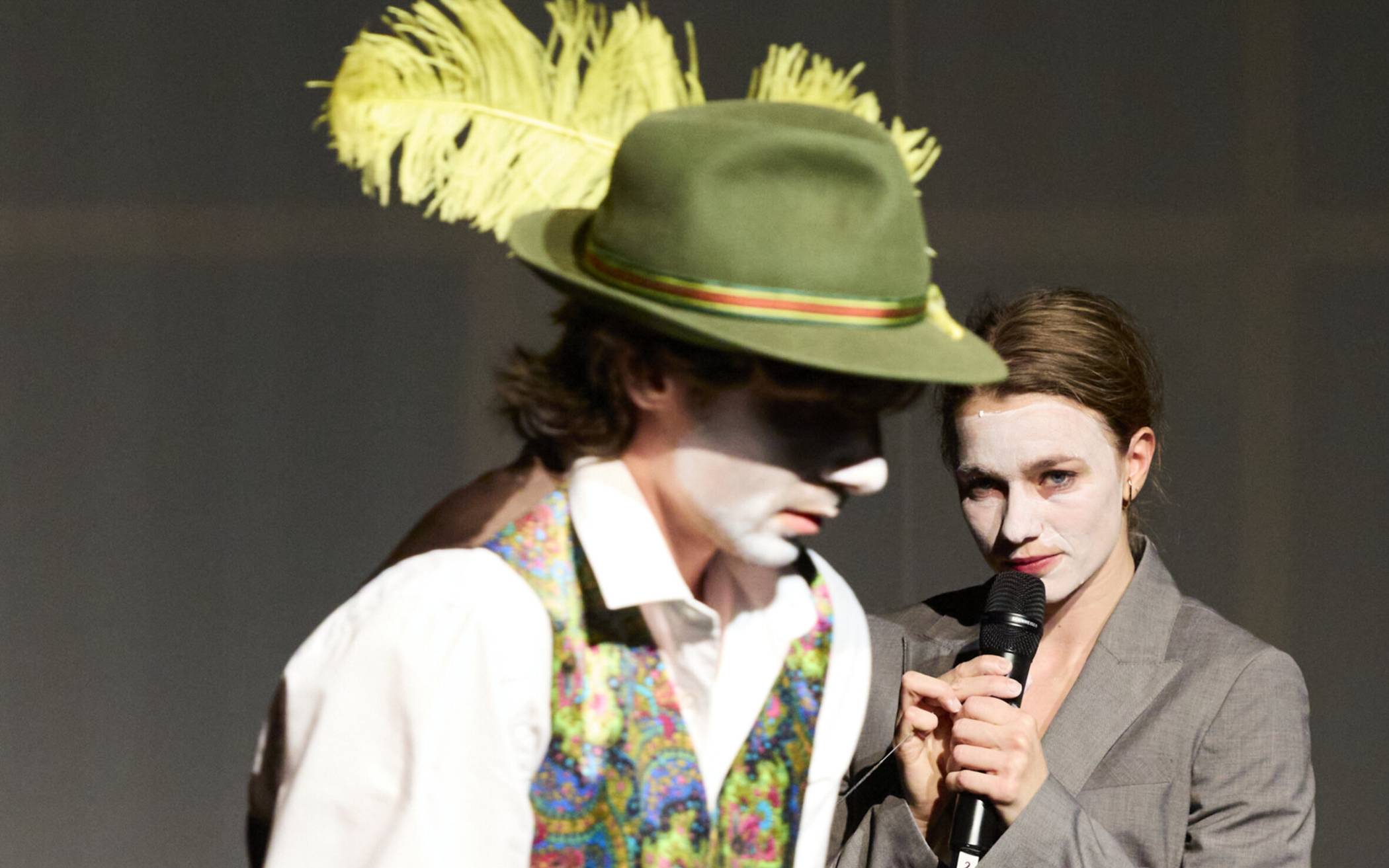 Das Stück „Layers“ von Julian Stierle war Teil von „Underground IX“. Hier im Bild Dean Biosca und Emily Castelli.  