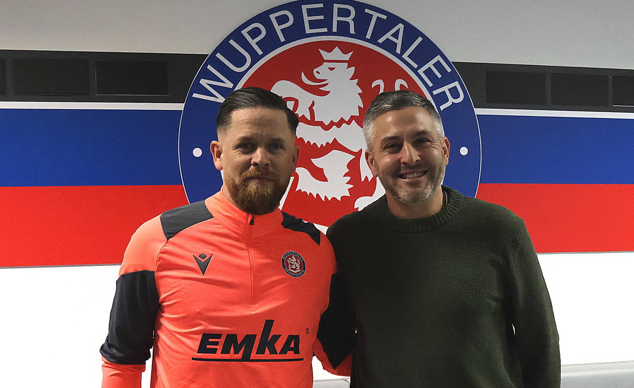 Trainer Mike Wunderlich (li.) und der