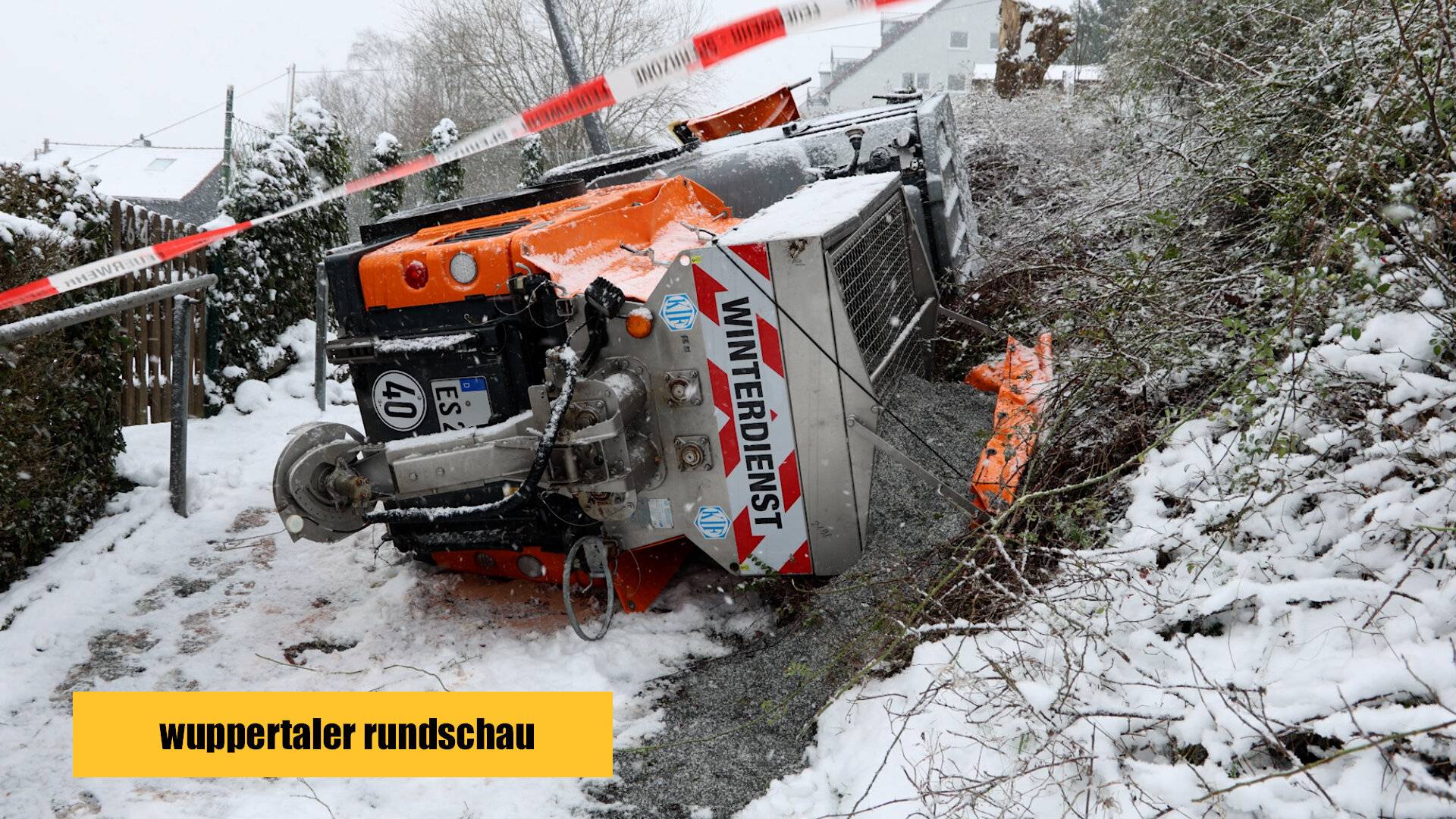Das Fahrzeug blieb auf der Seite