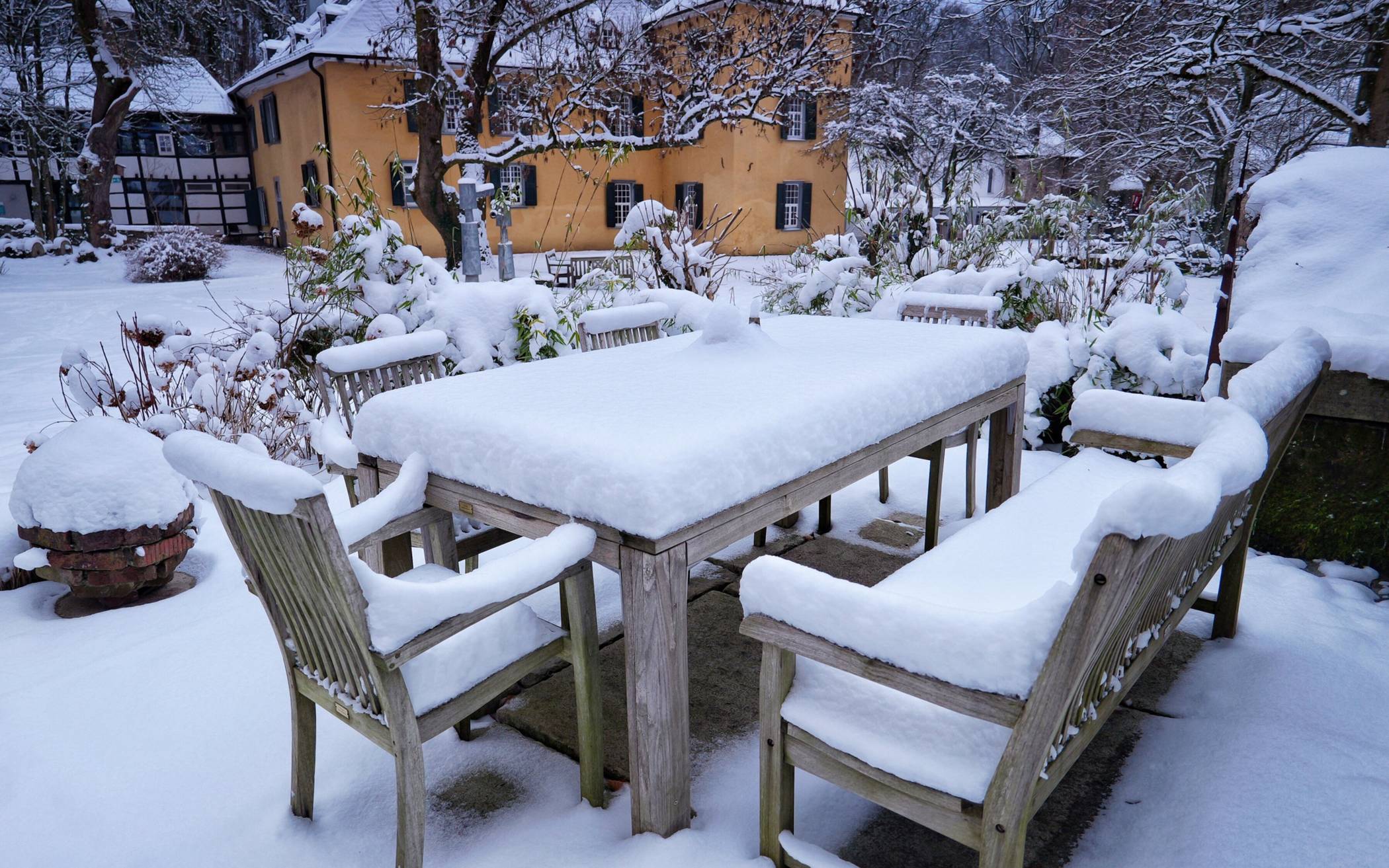 Bilder: Winter 2026 auf Wuppertals Schloss Lüntenbeck