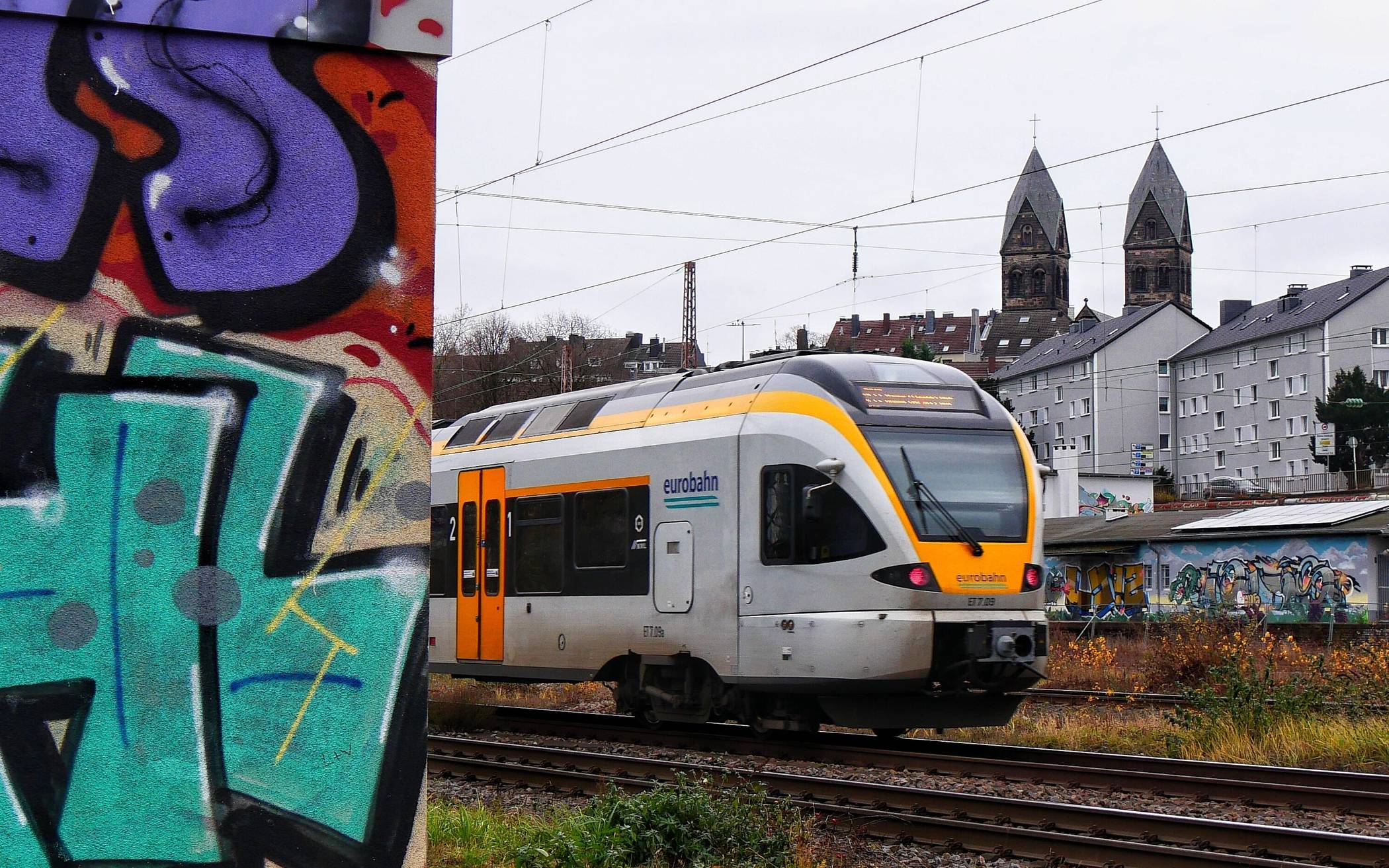 S-Bahn am Bahnhof Steinbeck.