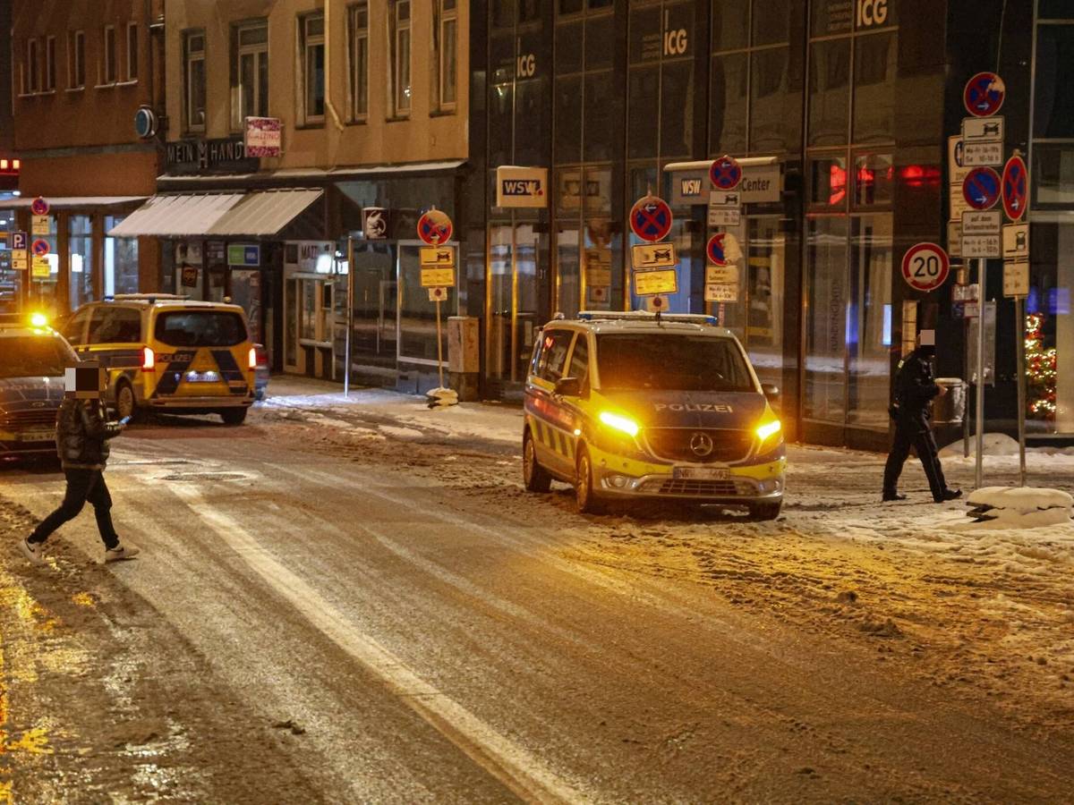 Festnahmen nach KFZ-Aufbruch
