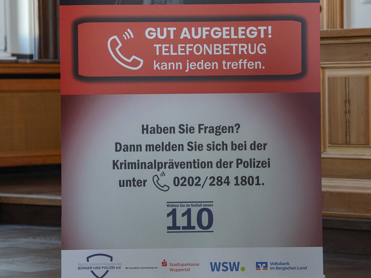 Trickbetrüger erbeuten hohe fünfstellige Summe