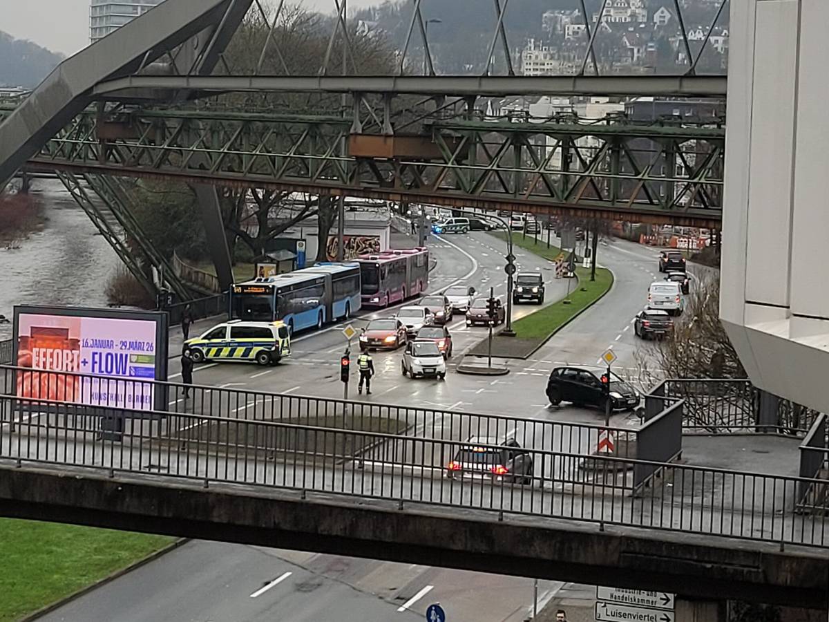 B7 in Elberfeld war wegen Rettungseinsatz gesperrt